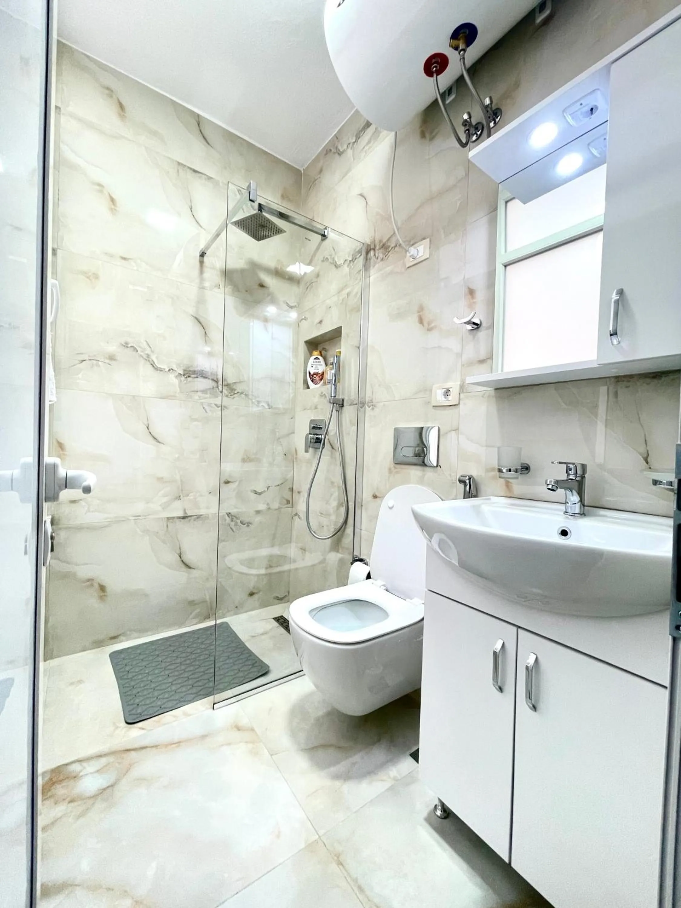 Shower in Centrum Hotel