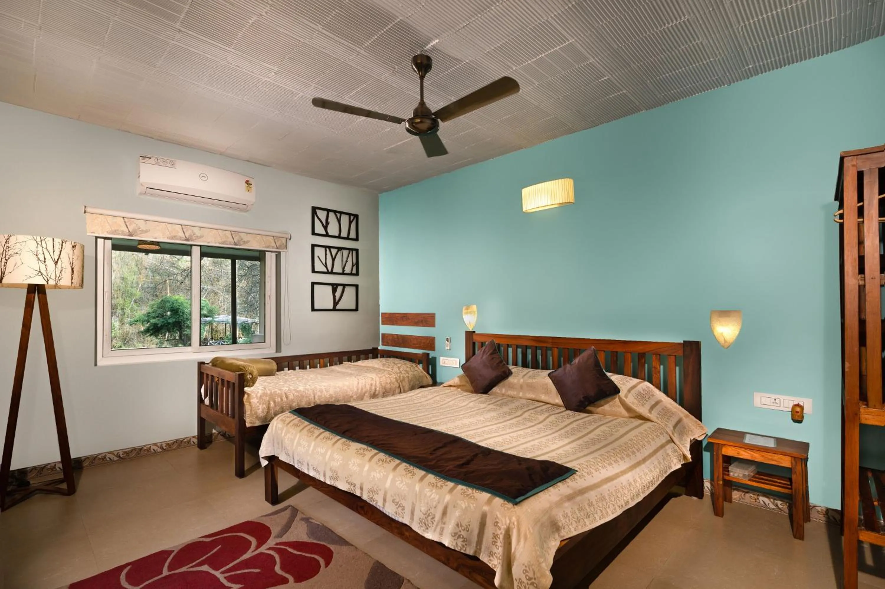 Bed in Jungle Hut Resort