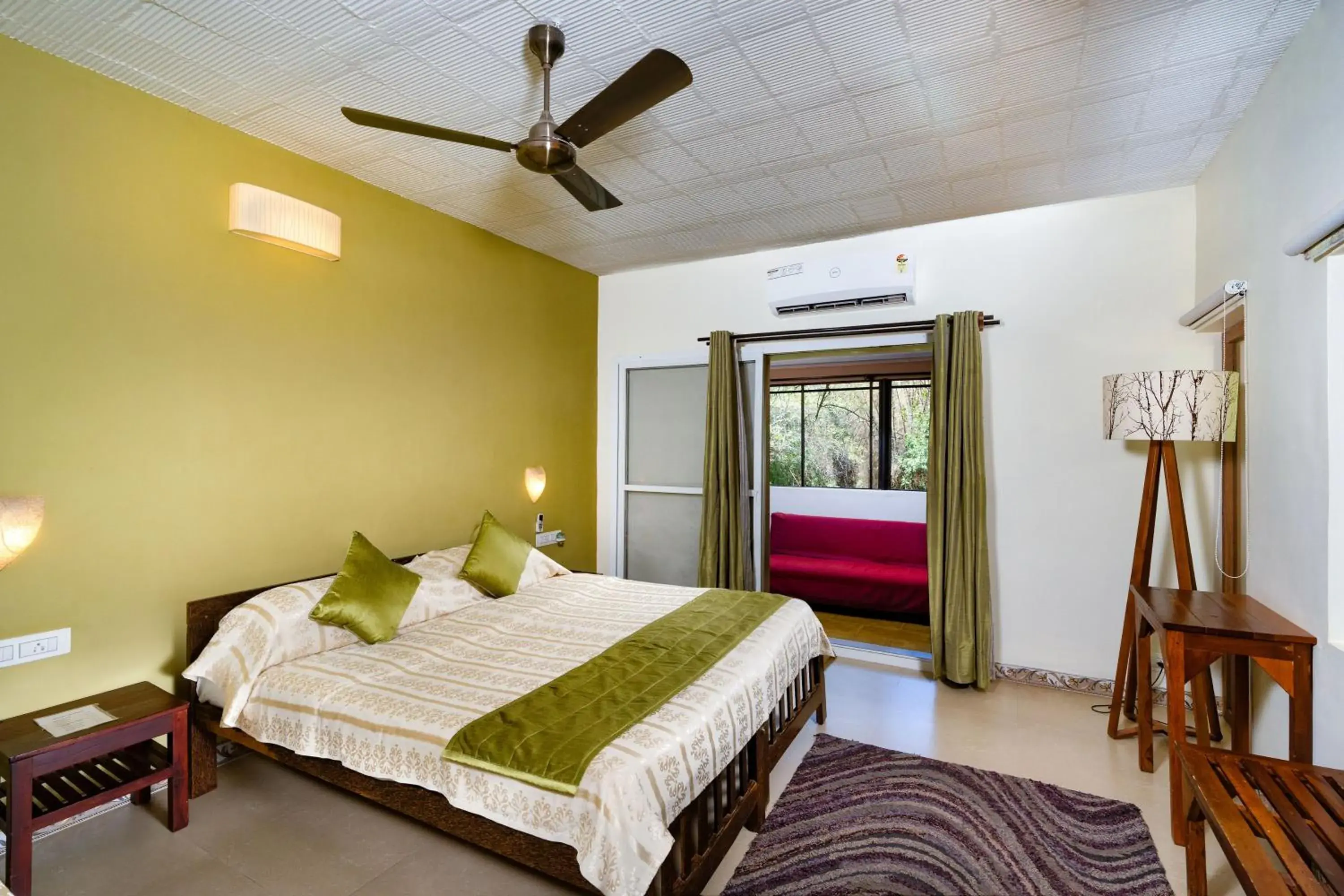 Superior Double Room - single occupancy in Jungle Hut Resort Superior Double Room - single occupancy in Jungle Hut Resort