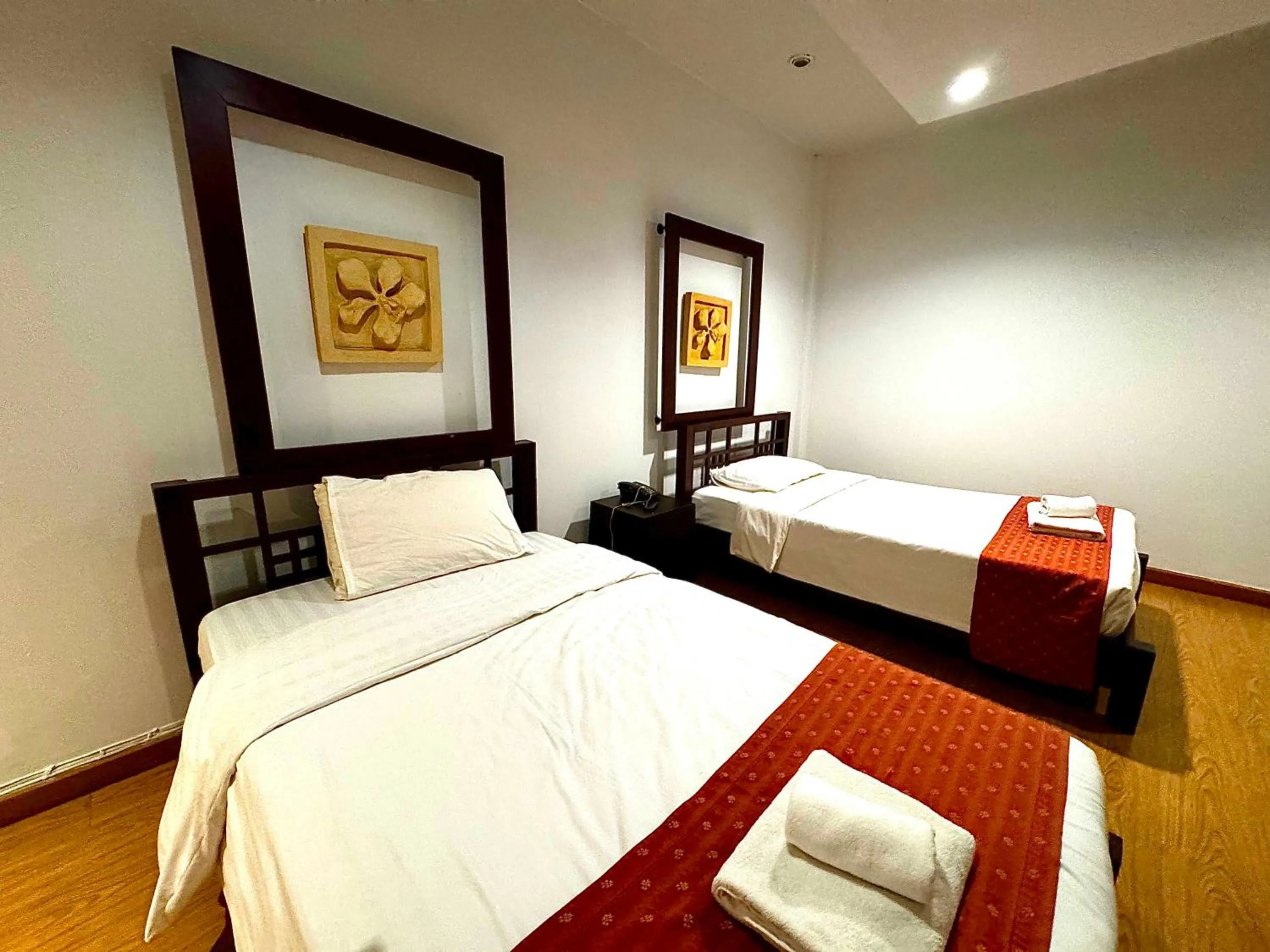 Deluxe Twin Room in Palette Bangkok Natural Resort and Spa