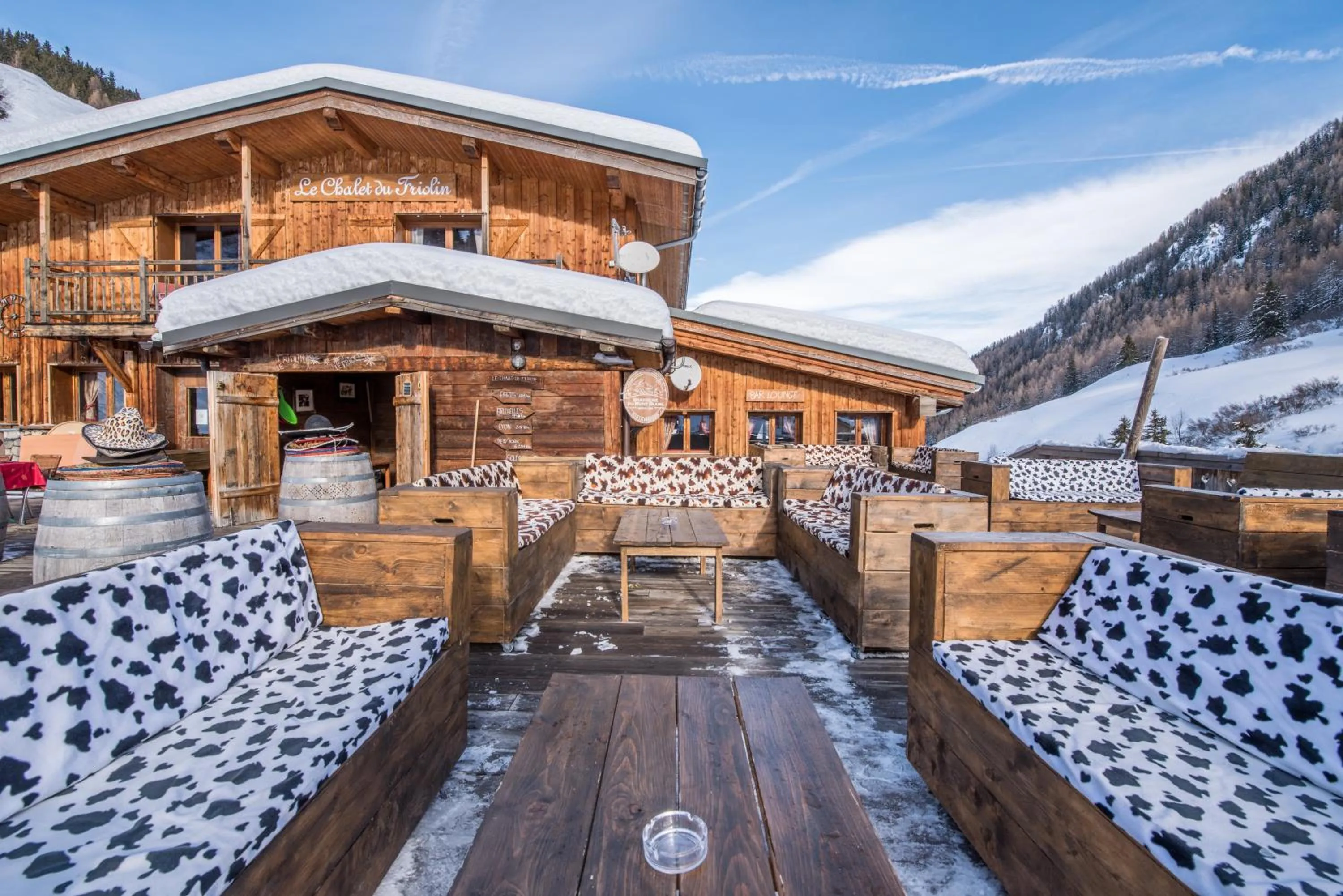 Property building in Chalet Du Friolin