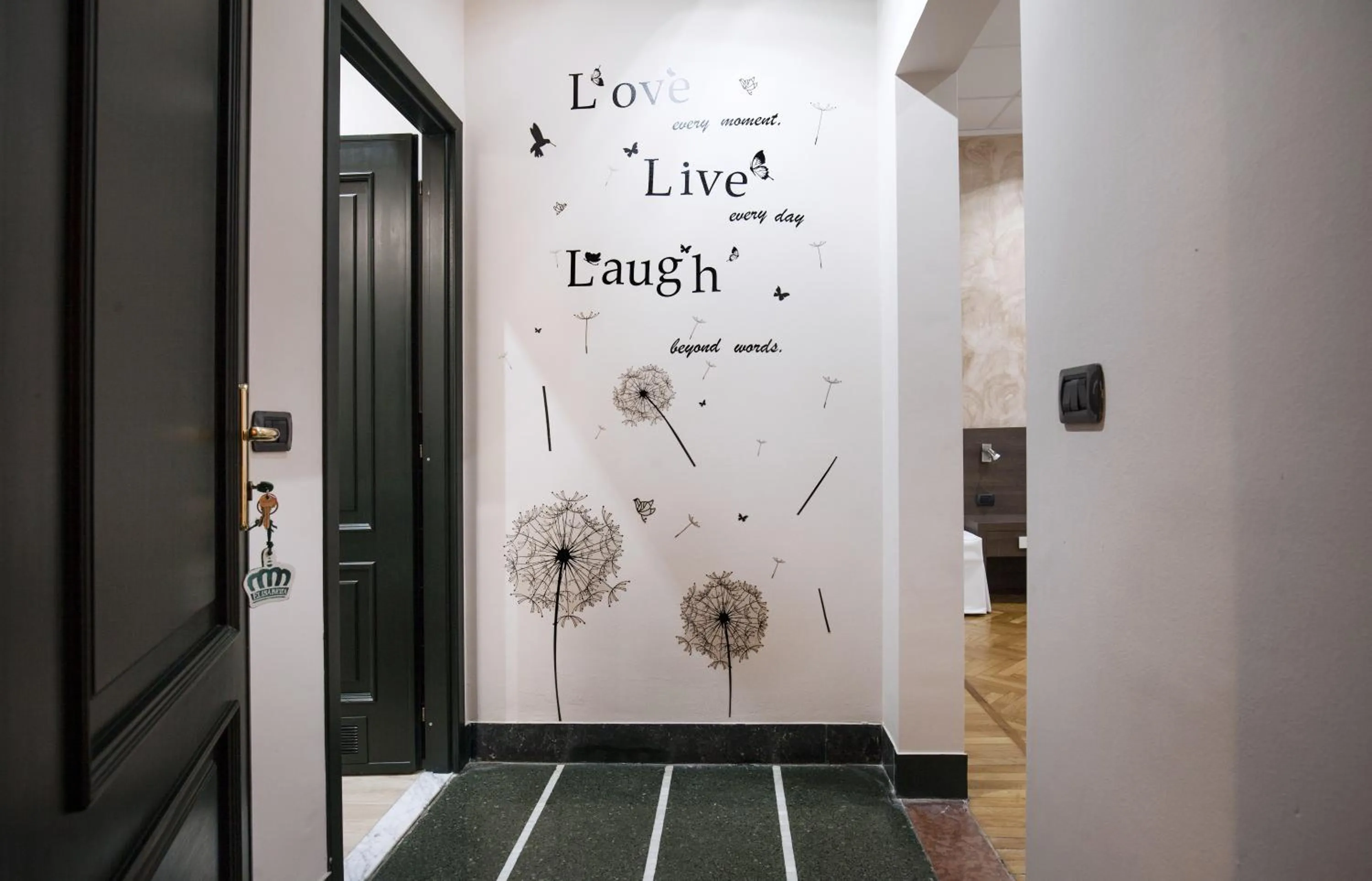 Decorative detail in VITTORIA ROOMS GuestHouse - the Original since 2015