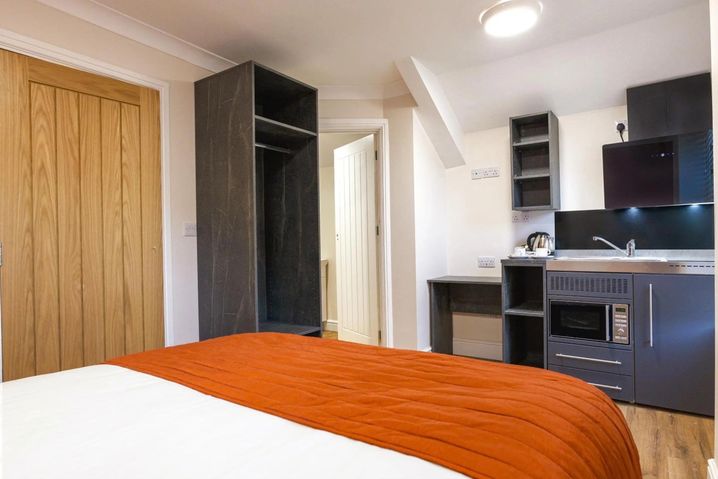 Apartment with Shower in Thorpe Lodge Hotel