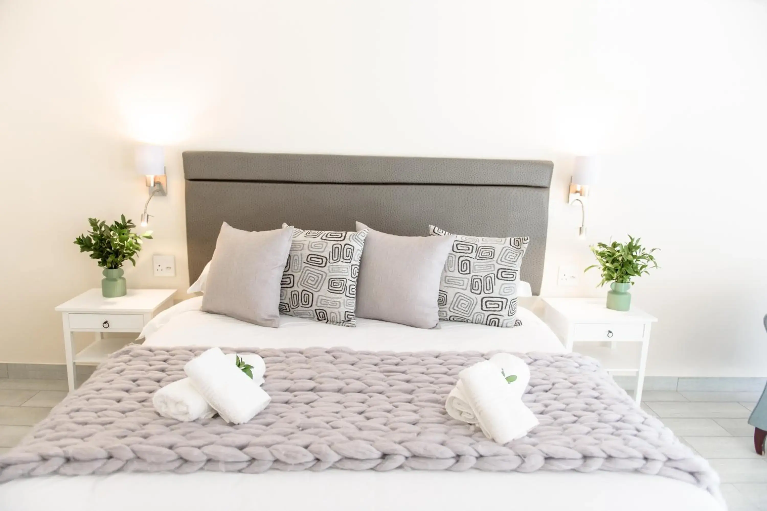 Bed in Whalesong Hotel & Spa Bed in Whalesong Hotel & Spa