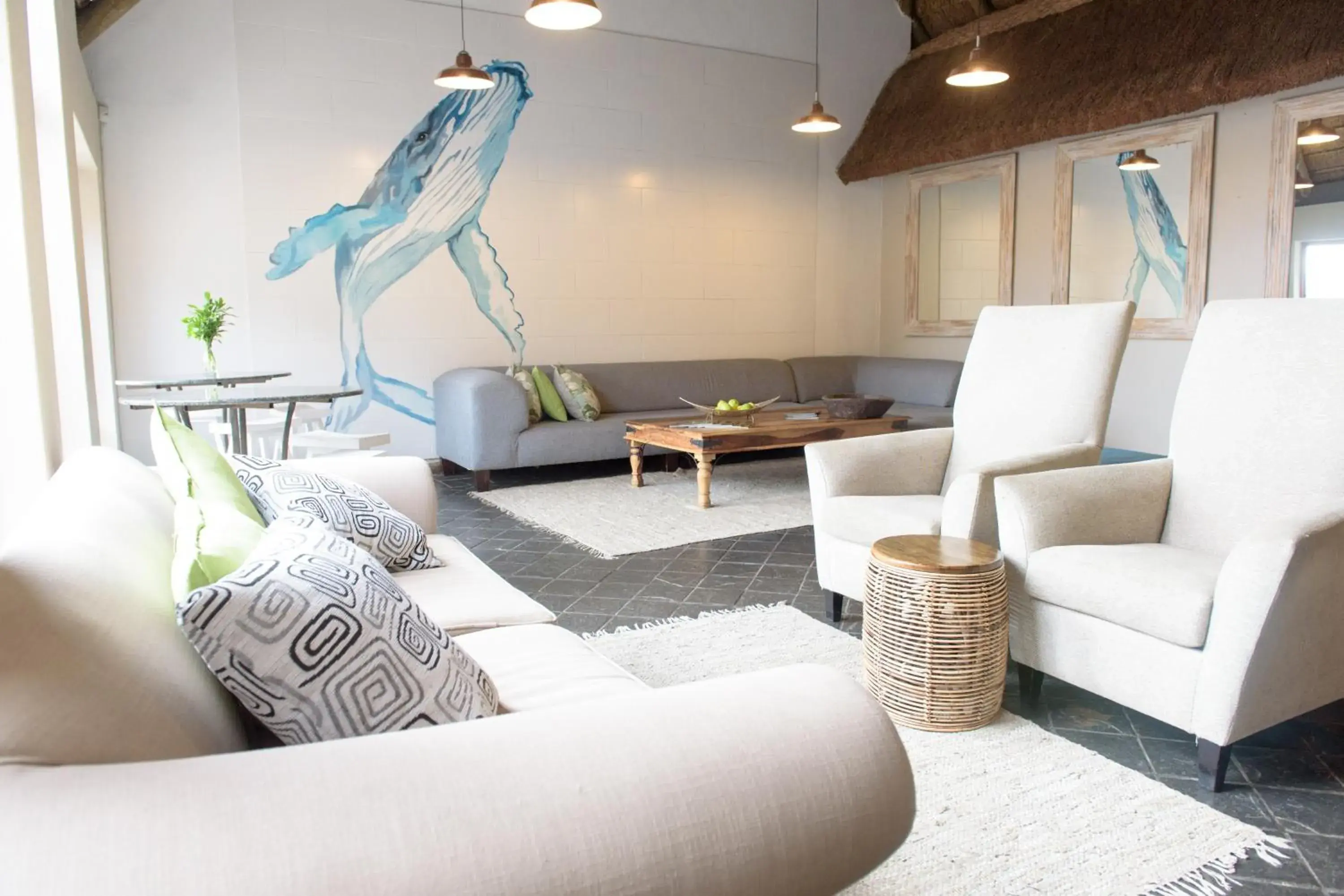 Living room in Whalesong Hotel & Spa Living room in Whalesong Hotel & Spa