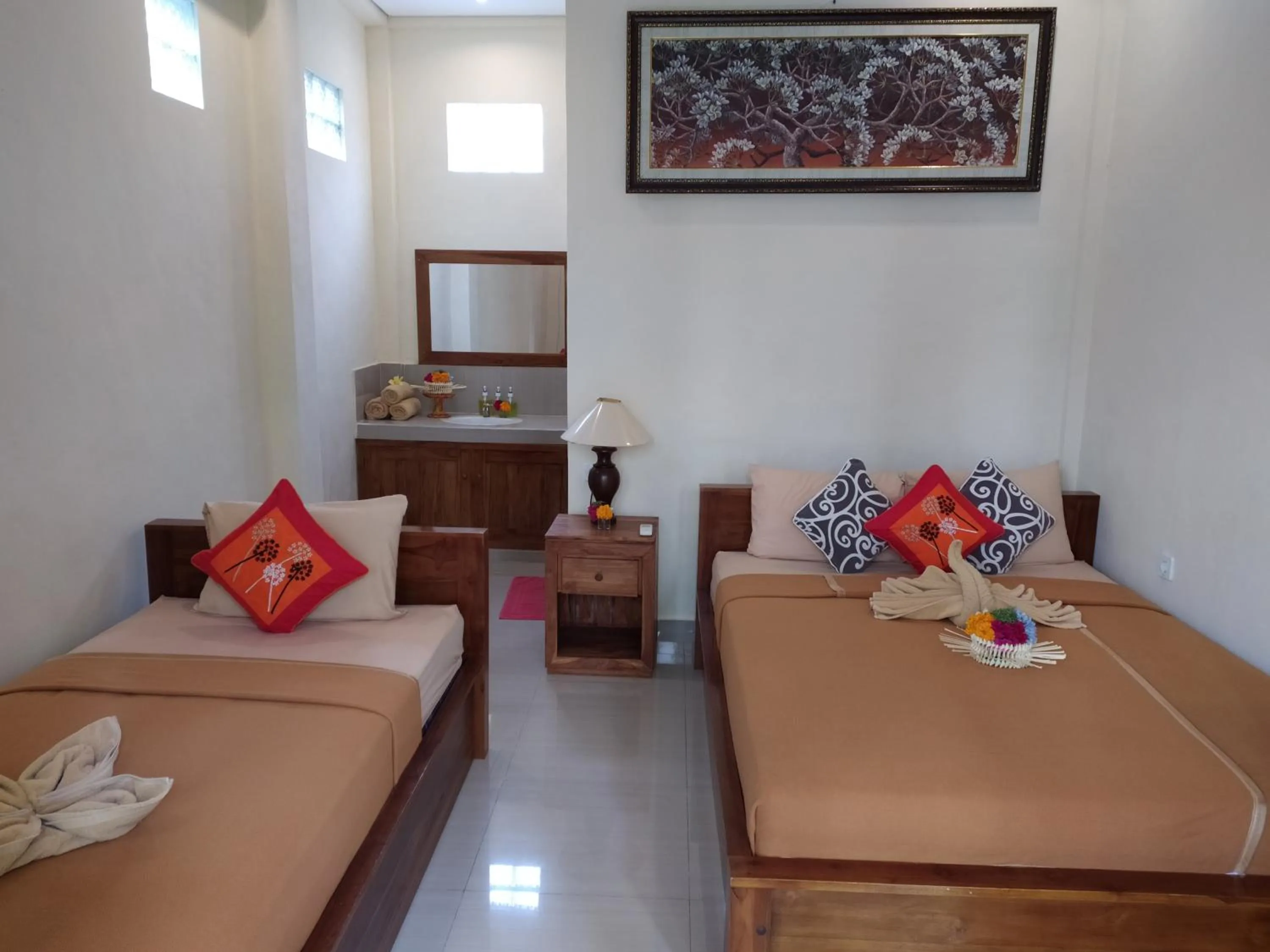 Triple Room with Pool View in Donald Home Stay