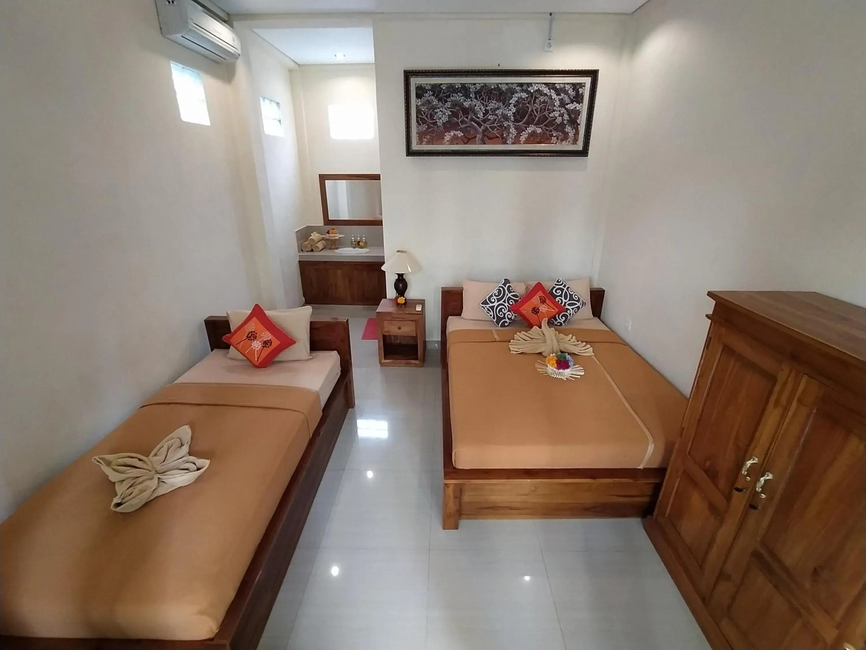 Triple Room with Pool View in Donald Home Stay Triple Room with Pool View in Donald Home Stay
