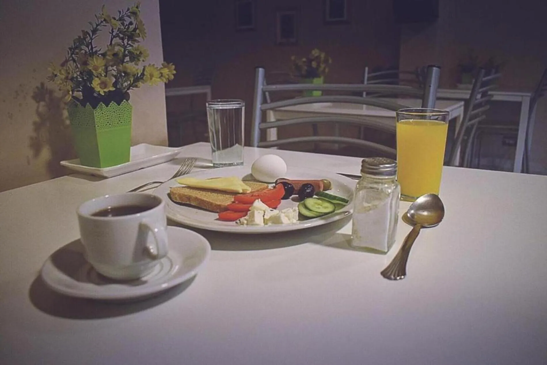 Food and drinks in Rafi Hotel