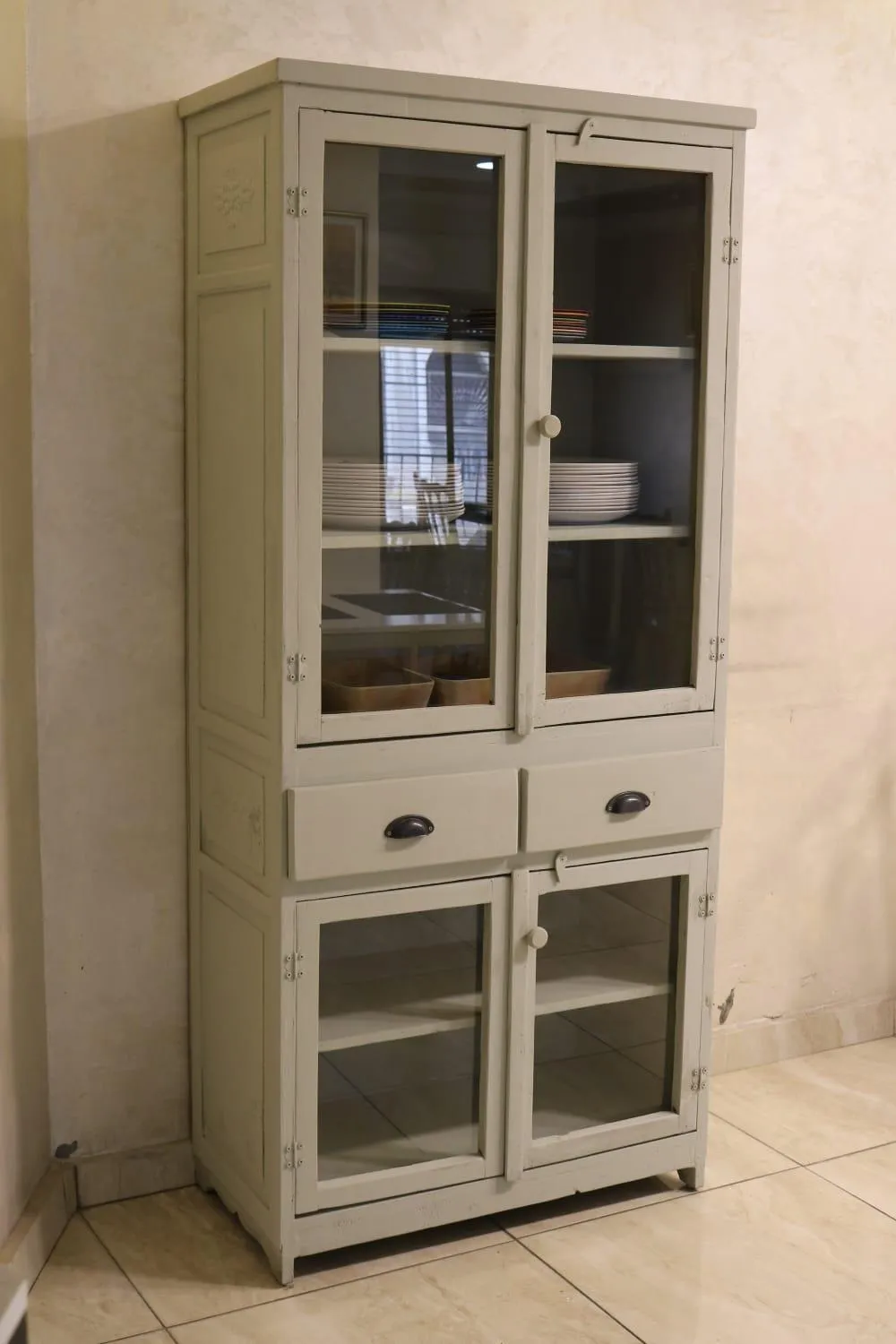 Restaurant/places to eat in Rafi Hotel