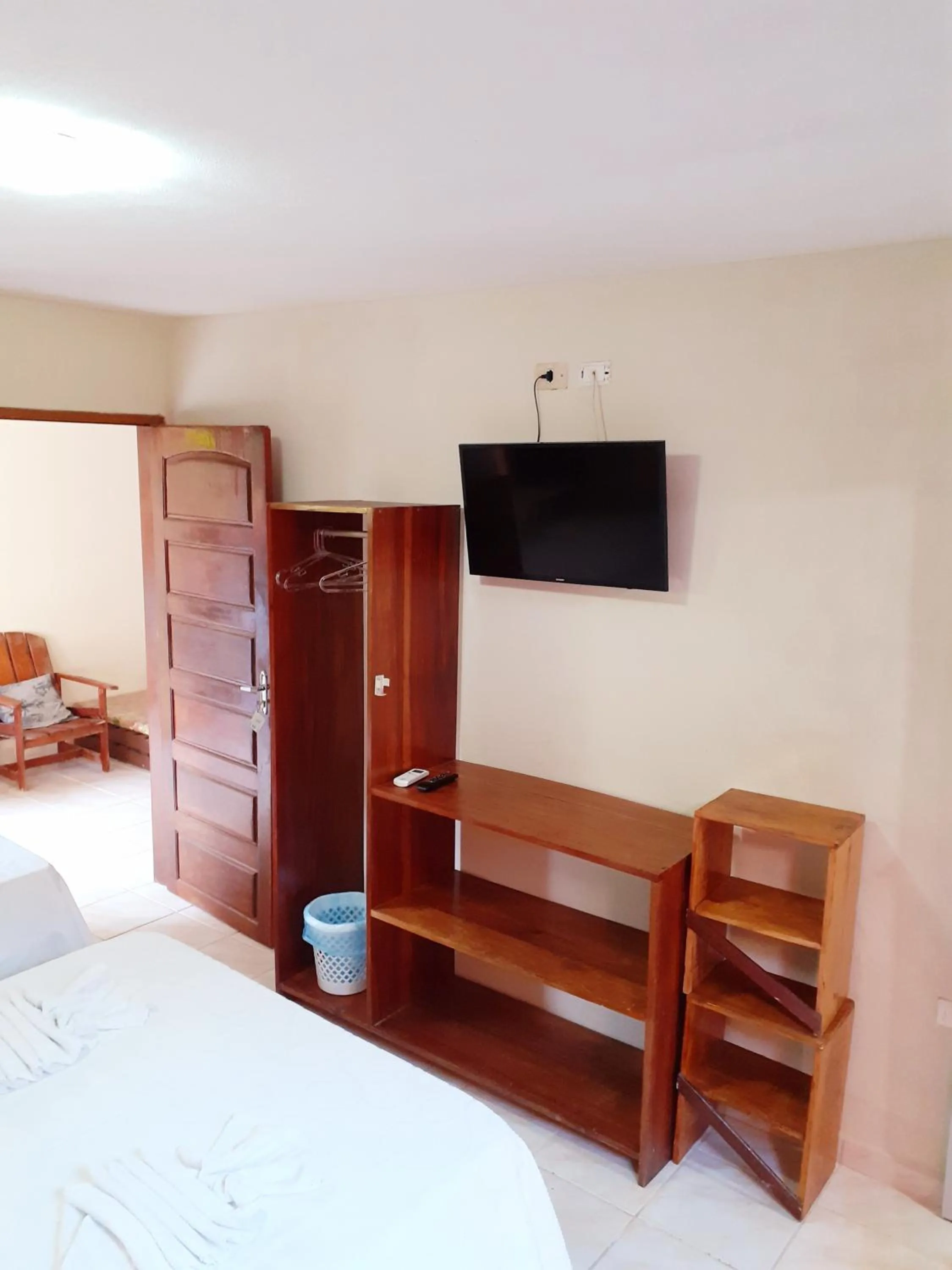 TV and multimedia, Bed in Pousada Rota Beach