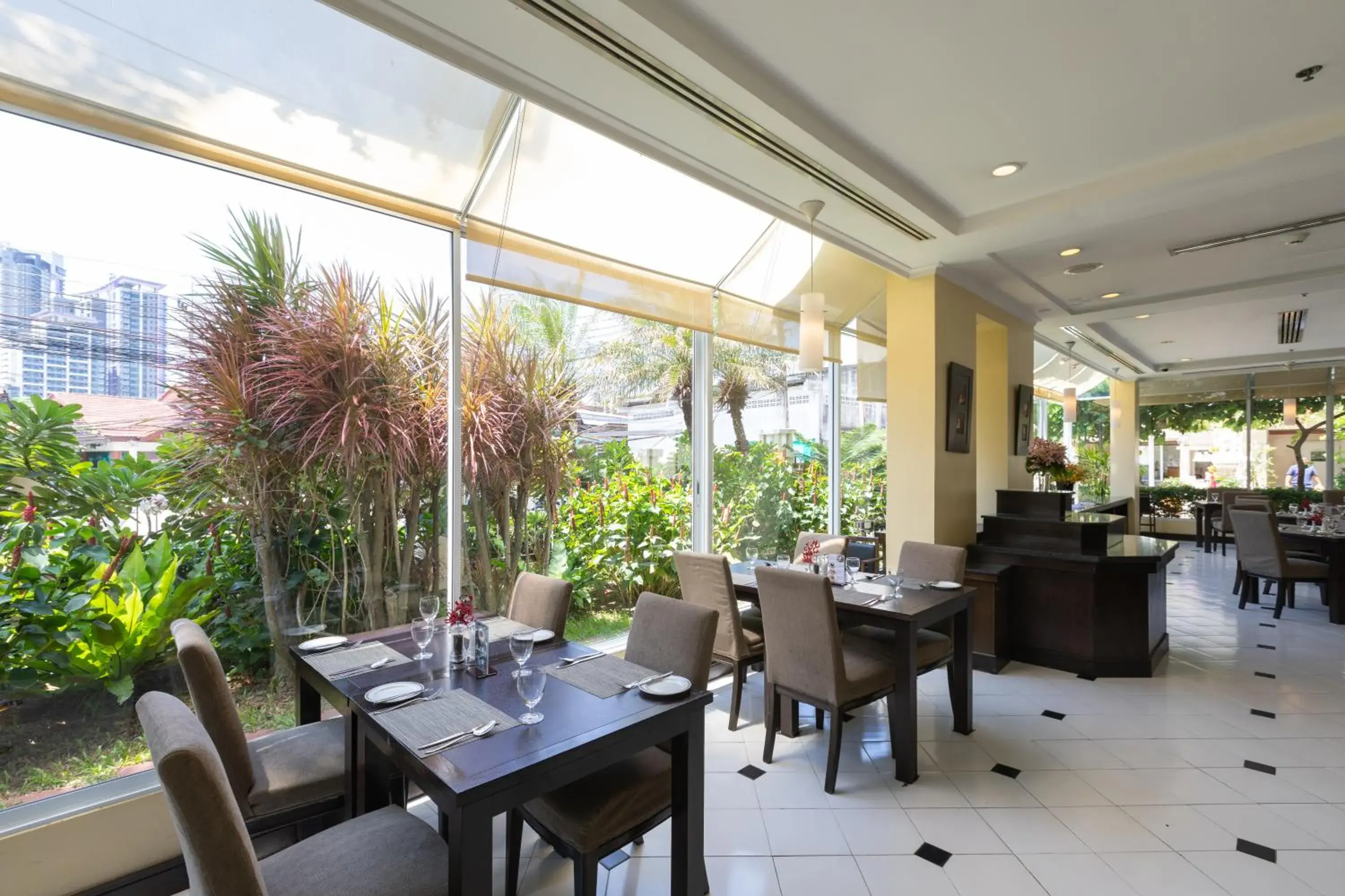 Restaurant/places to eat in Classic Kameo Hotel and Serviced Apartments, Sriracha Restaurant/places to eat in Classic Kameo Hotel and Serviced Apartments, Sriracha