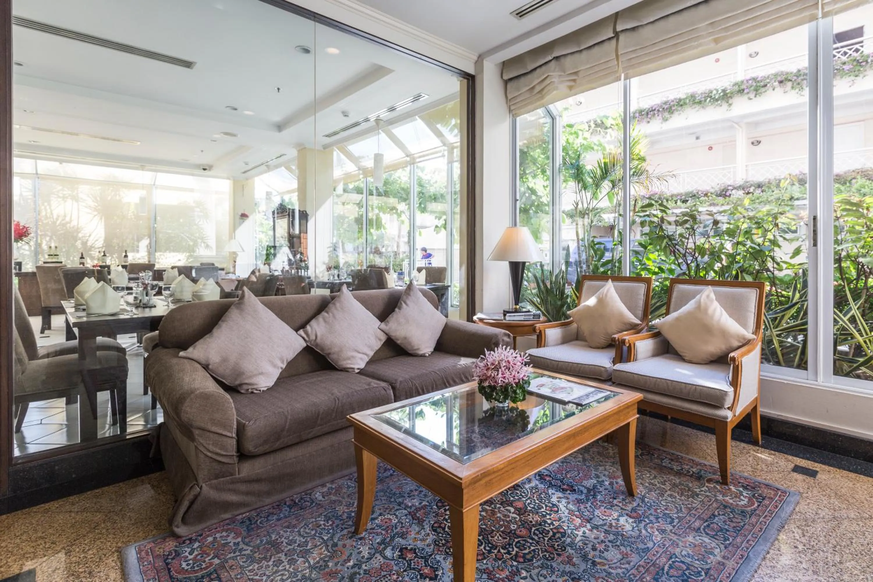 Lobby or reception in Classic Kameo Hotel and Serviced Apartments, Sriracha