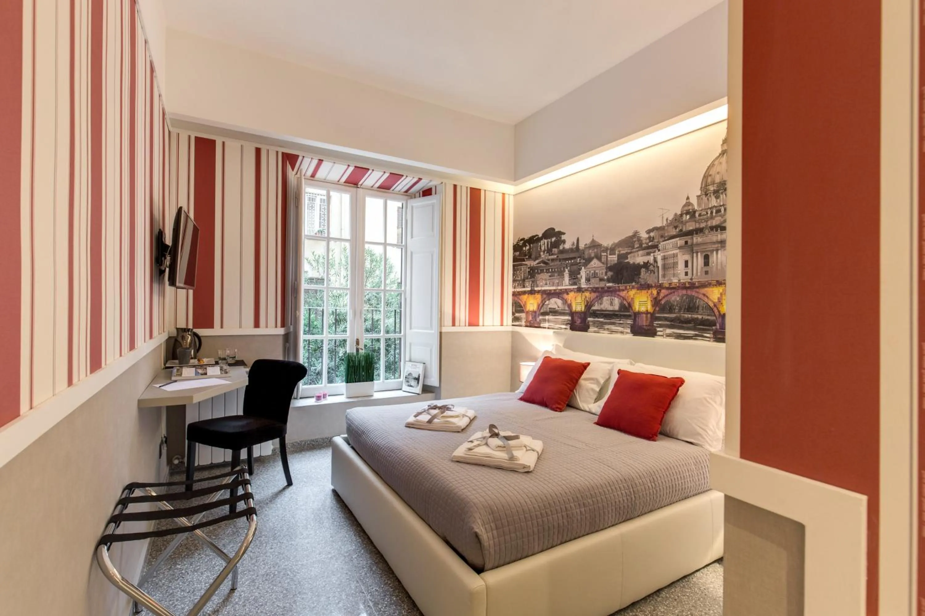 Photo of the whole room, Bed in Grand Tour Rome Suites - Liberty Collection