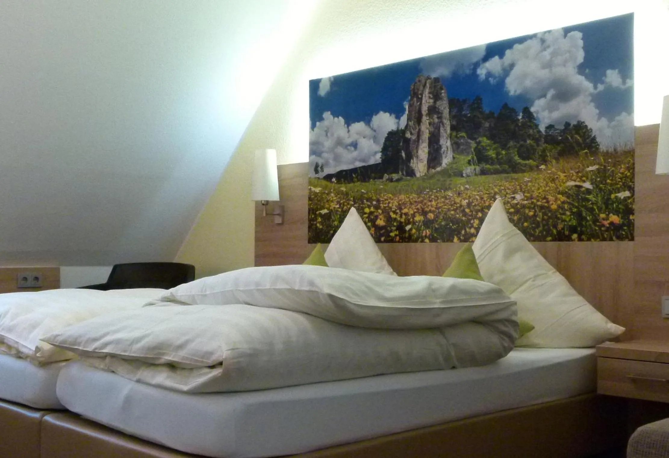 Bedroom, Bed in Hotel-Gasthof zur Sonne