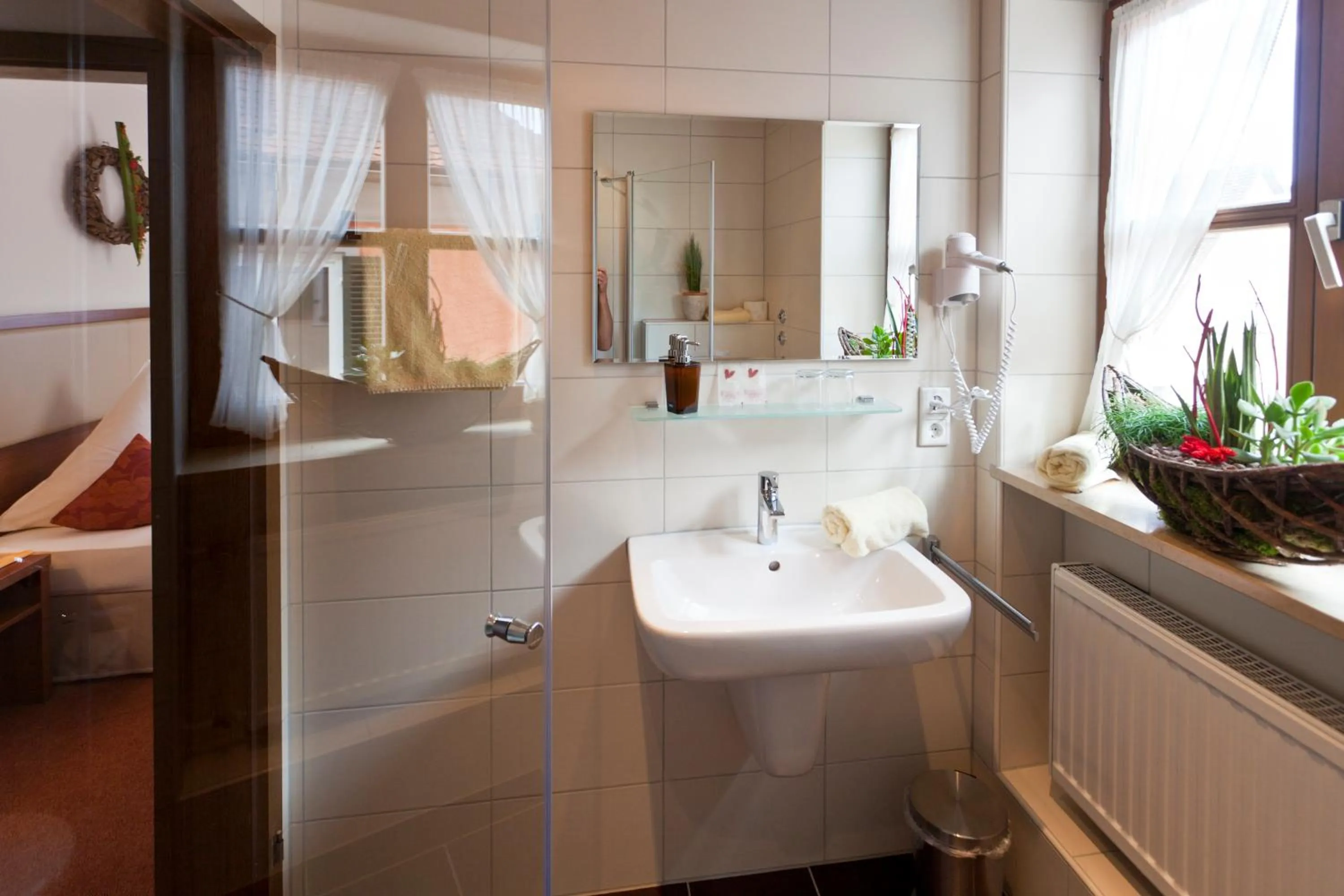 Bathroom in Hotel-Gasthof zur Sonne