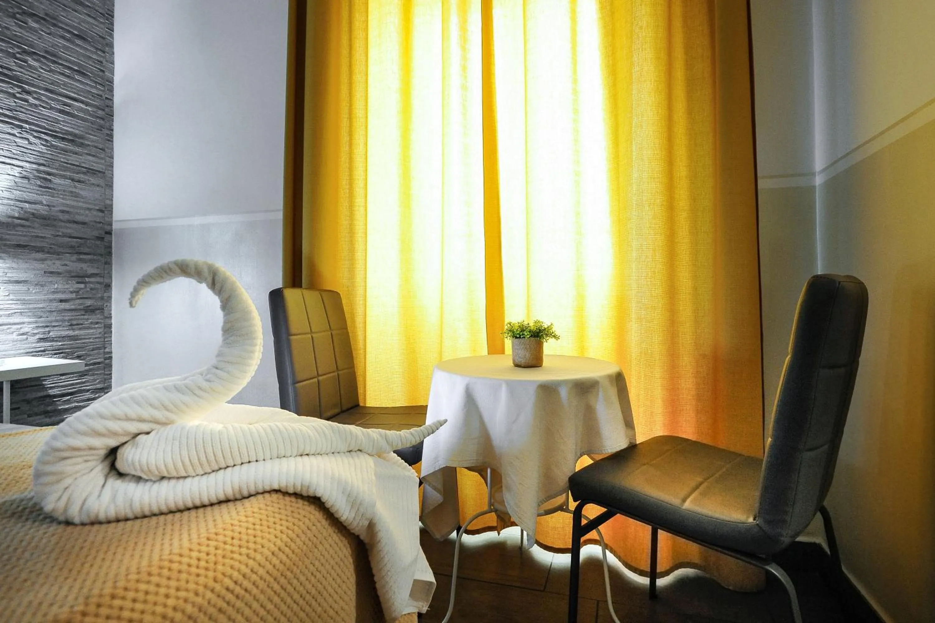 Other, Bed in Domus Castroni Pompeo Magno