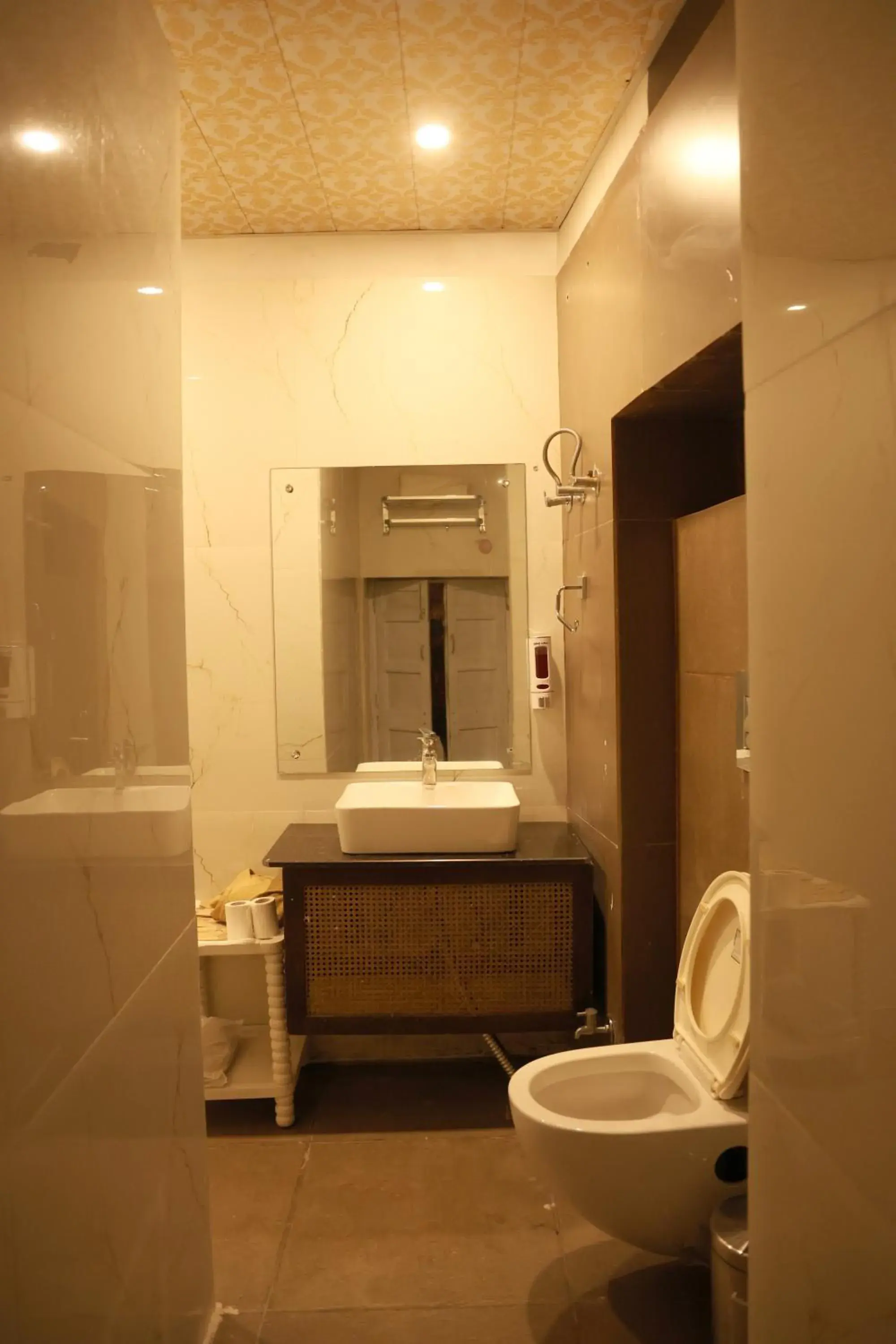 Bathroom in Rani Mahal Bathroom in Rani Mahal