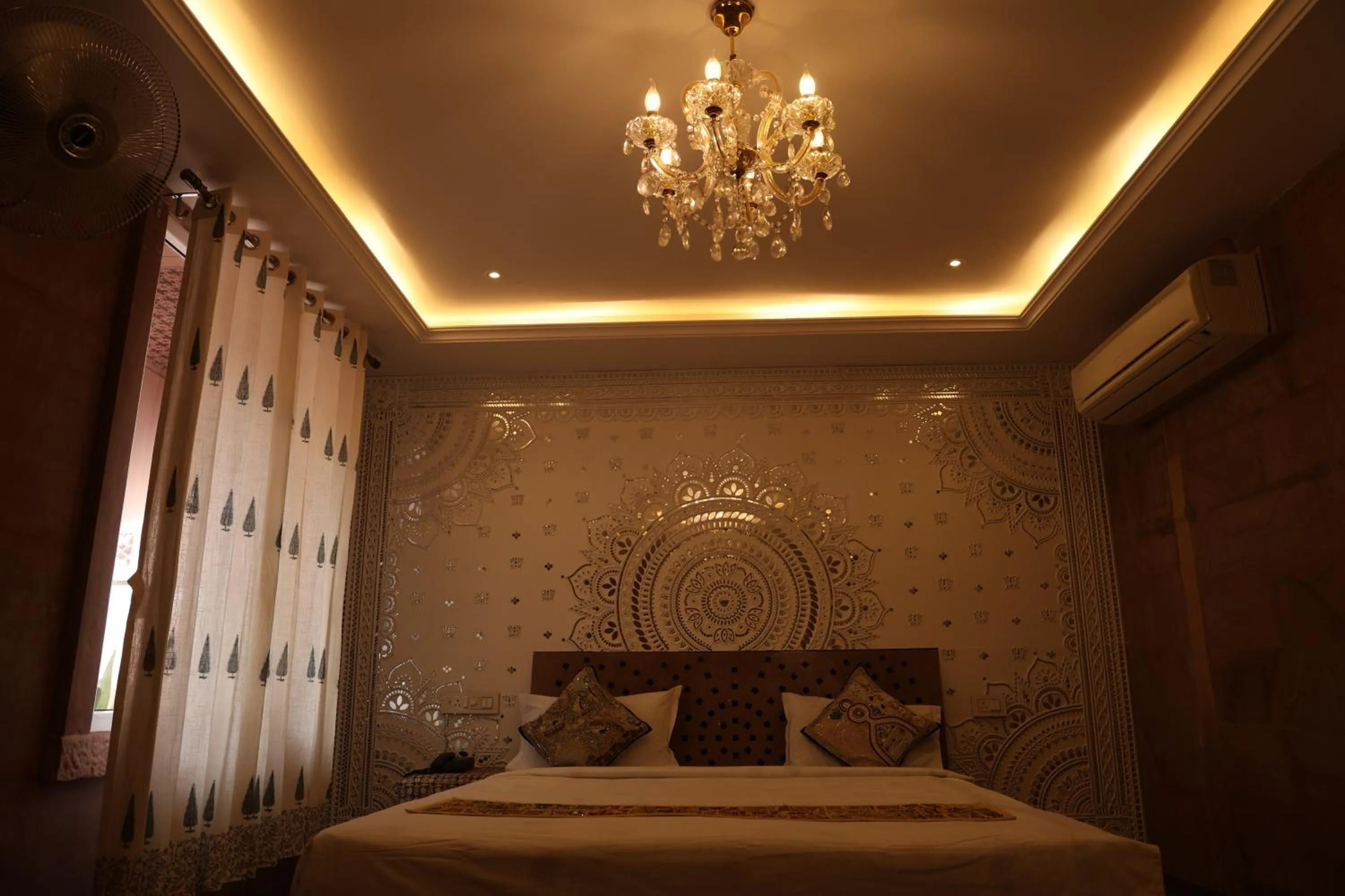 Bedroom, Bed in Rani Mahal