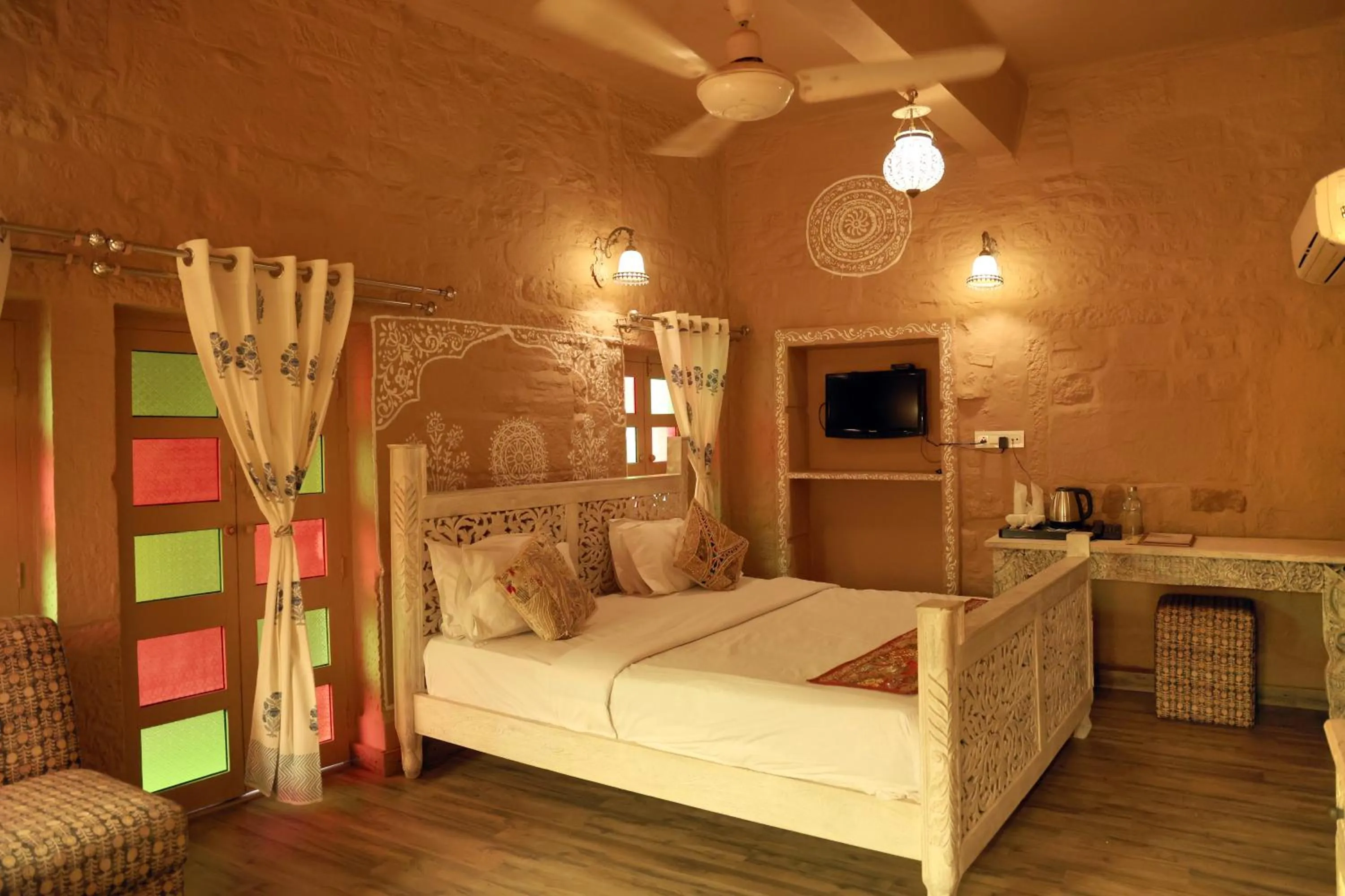 Bedroom, Bed in Rani Mahal