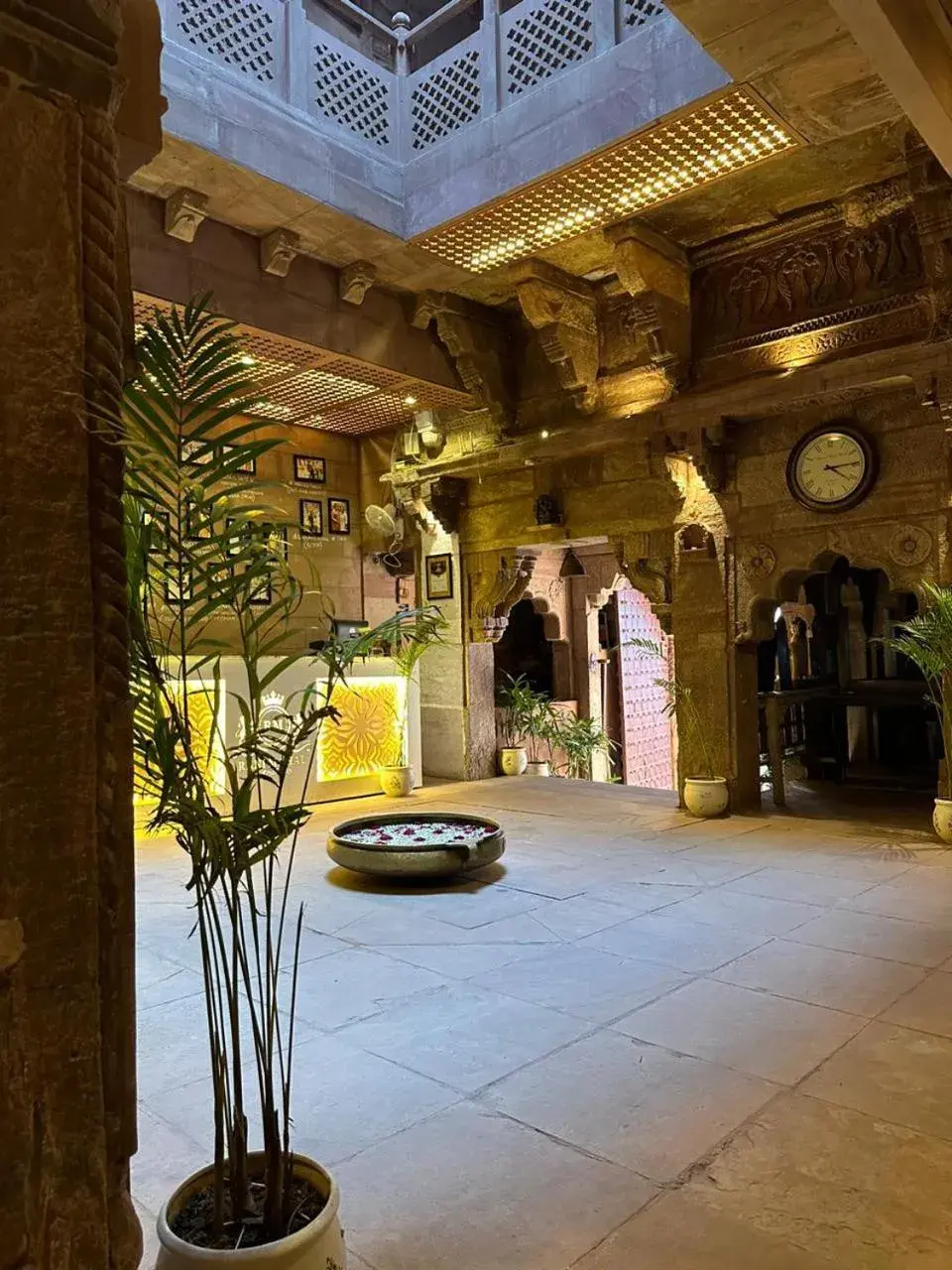 Lobby or reception in Rani Mahal Lobby or reception in Rani Mahal