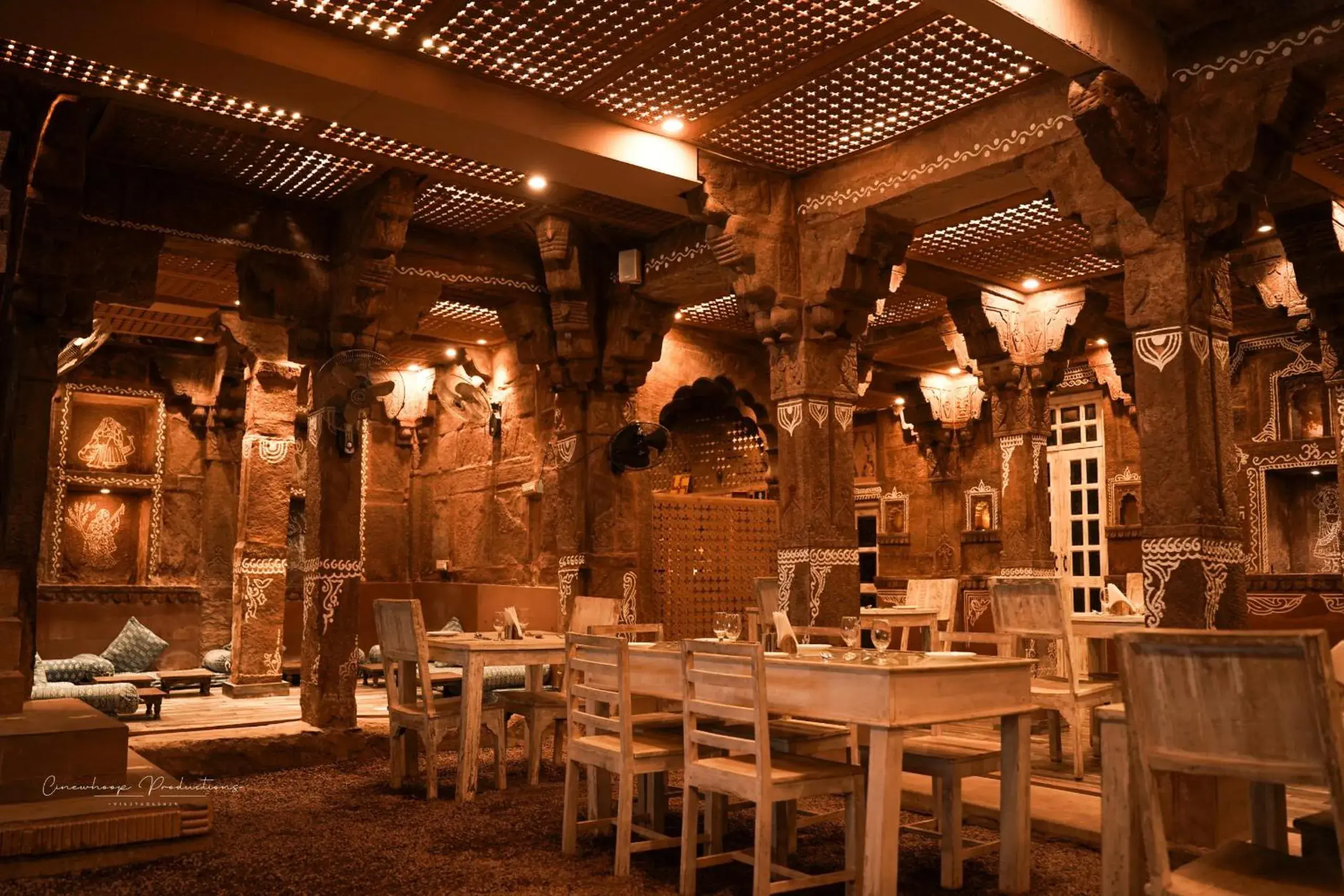 Restaurant/places to eat in Rani Mahal Restaurant/places to eat in Rani Mahal