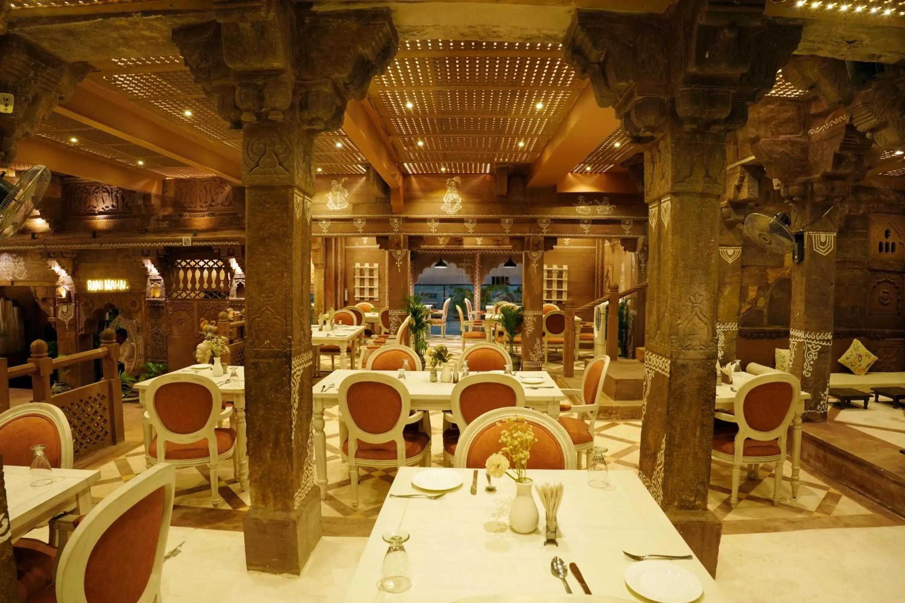 Restaurant/places to eat in Rani Mahal Restaurant/places to eat in Rani Mahal