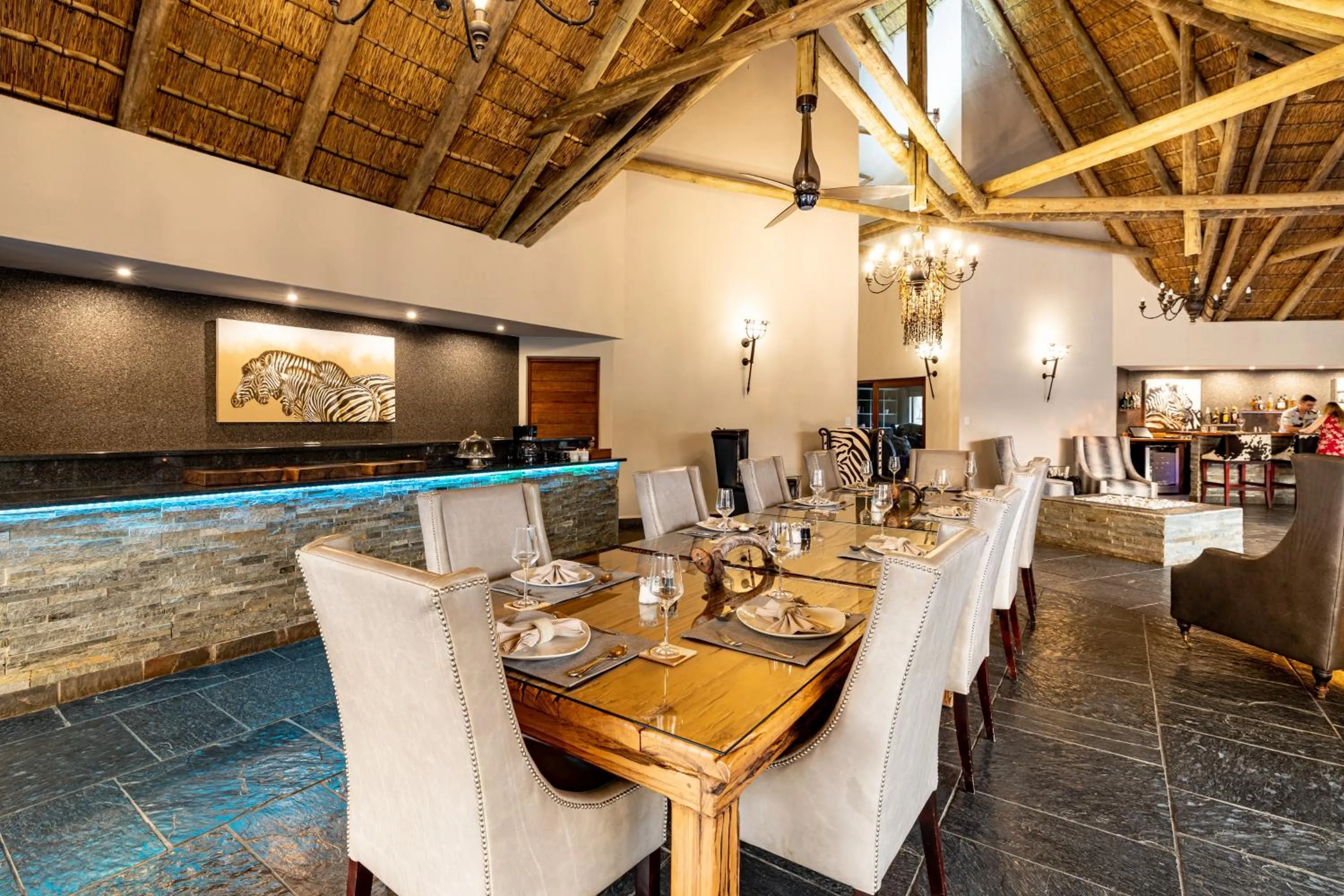 Restaurant/places to eat in Kusudalweni Safari Lodge and Spa