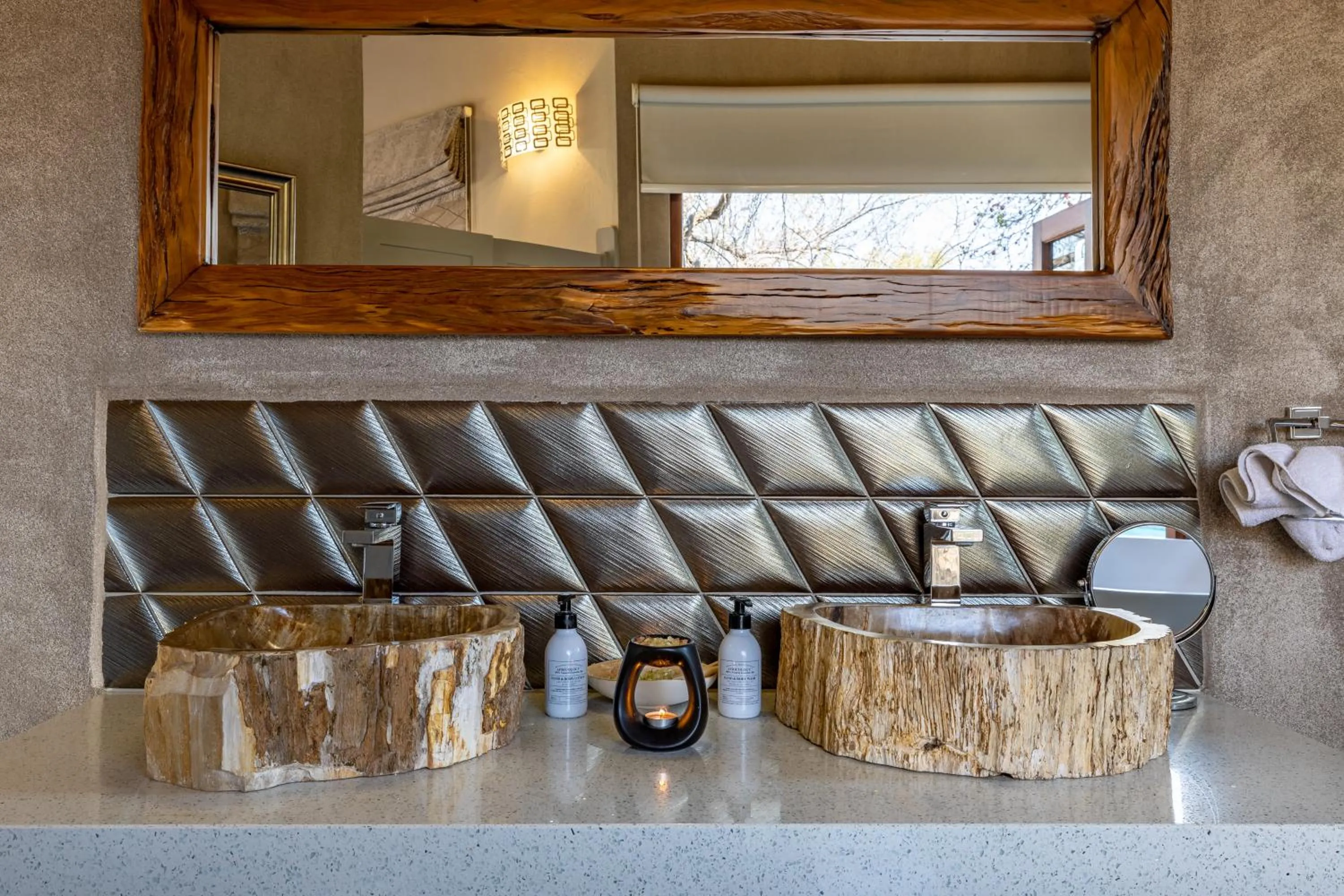 Bathroom in Kusudalweni Safari Lodge and Spa