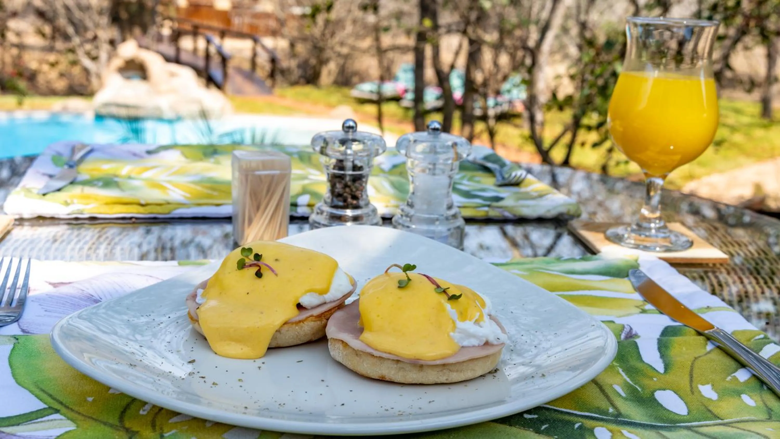 Breakfast in Kusudalweni Safari Lodge and Spa