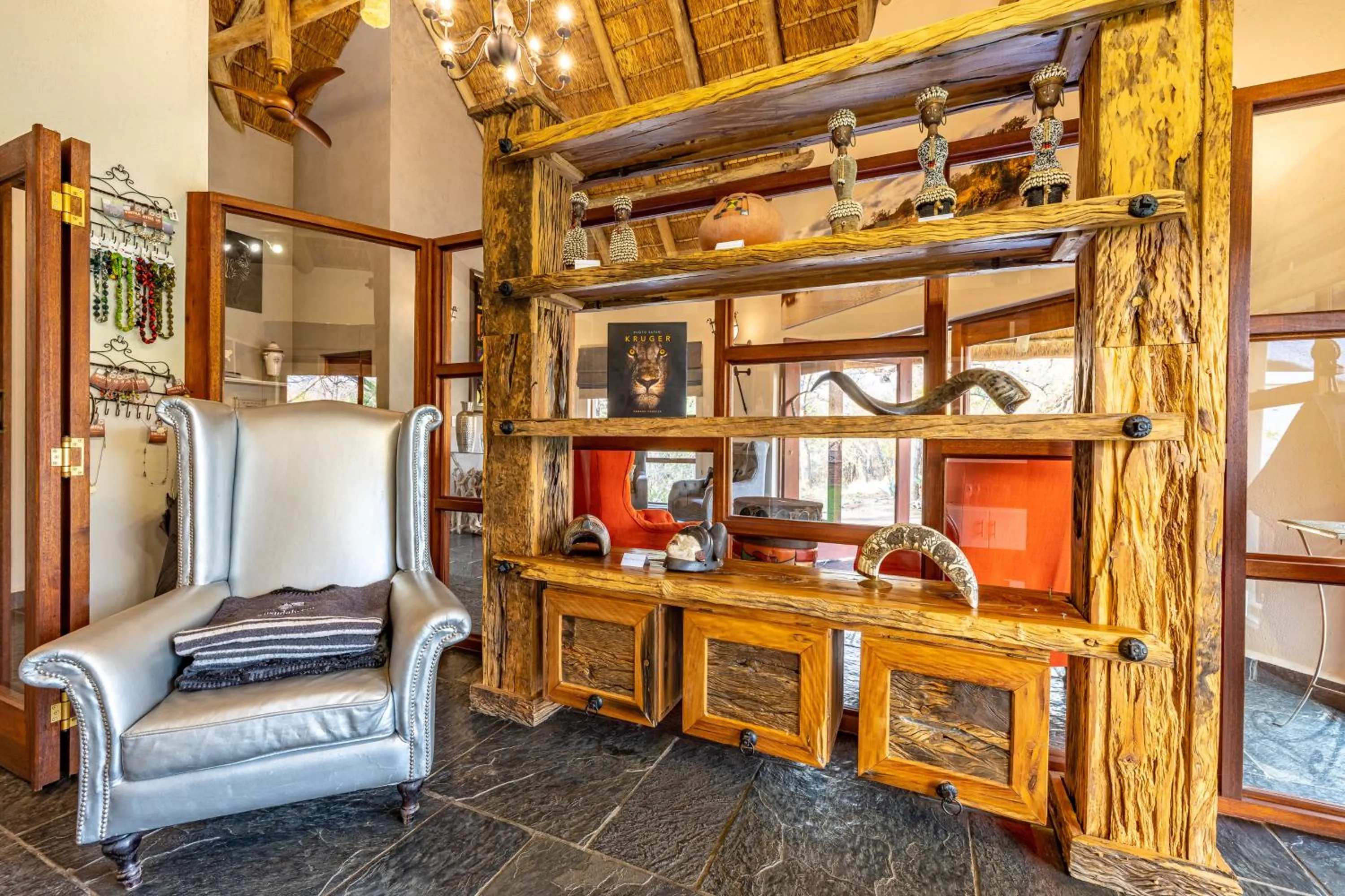 Decorative detail, Bed in Kusudalweni Safari Lodge and Spa
