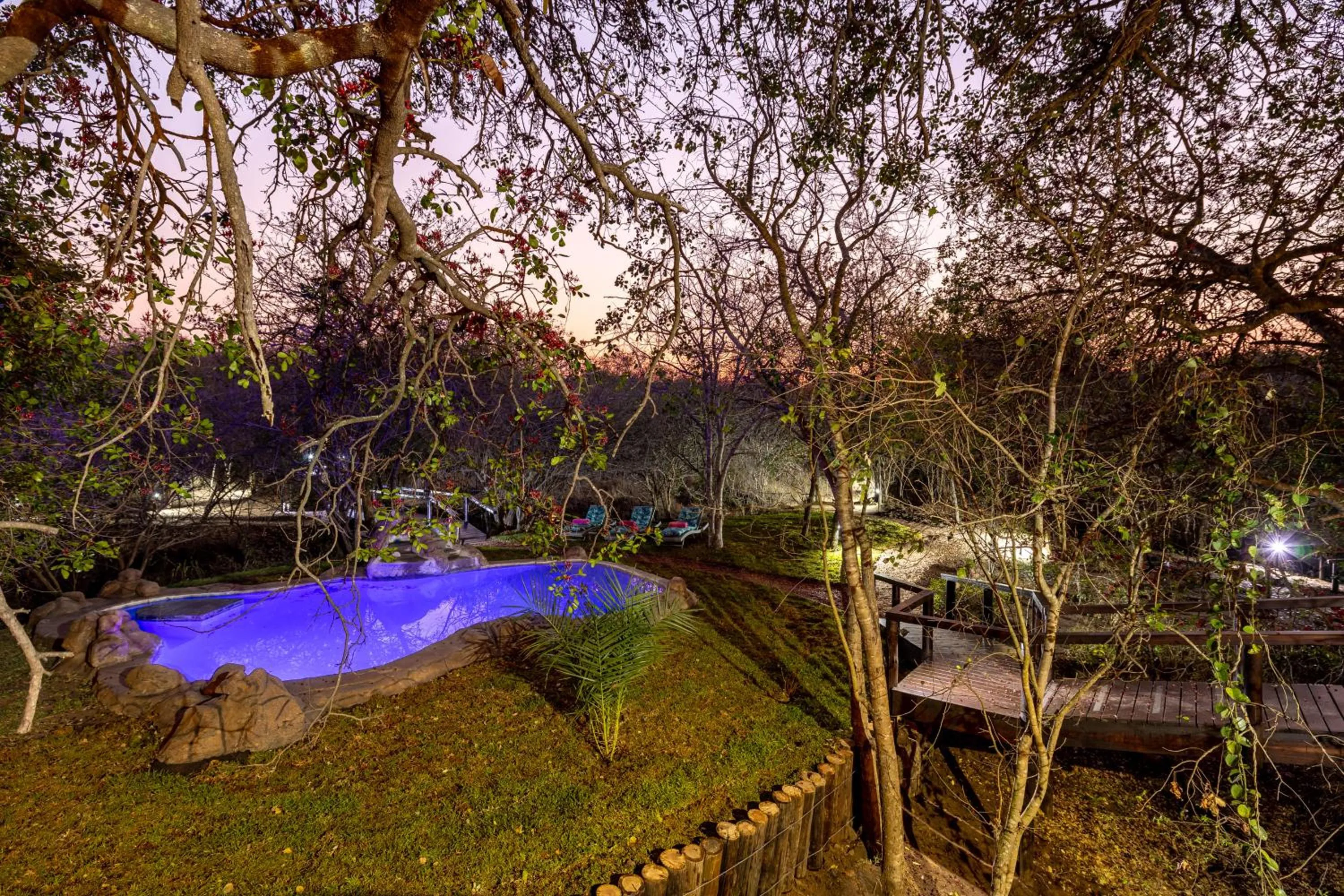 Swimming pool in Kusudalweni Safari Lodge and Spa