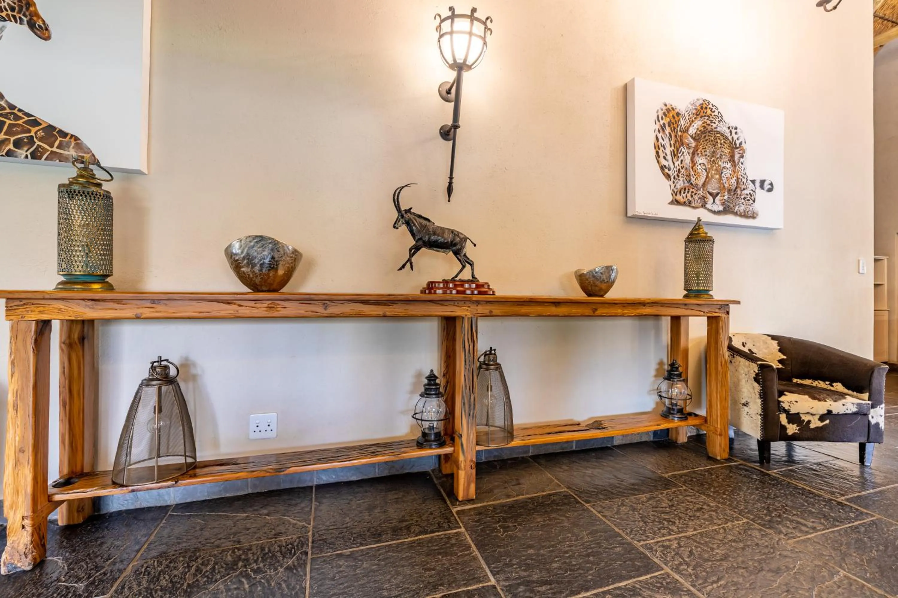 Decorative detail in Kusudalweni Safari Lodge and Spa