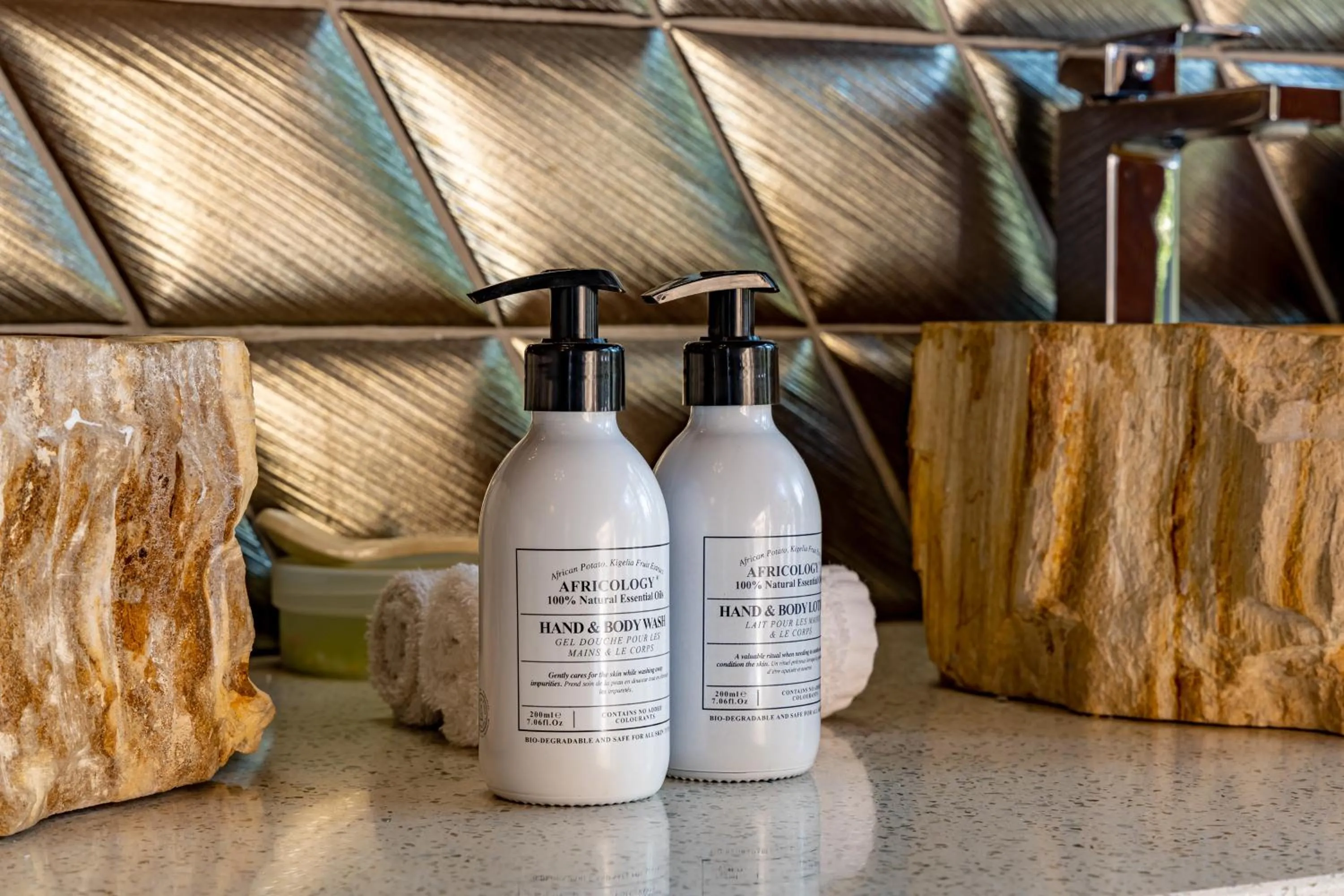 Bathroom in Kusudalweni Safari Lodge and Spa