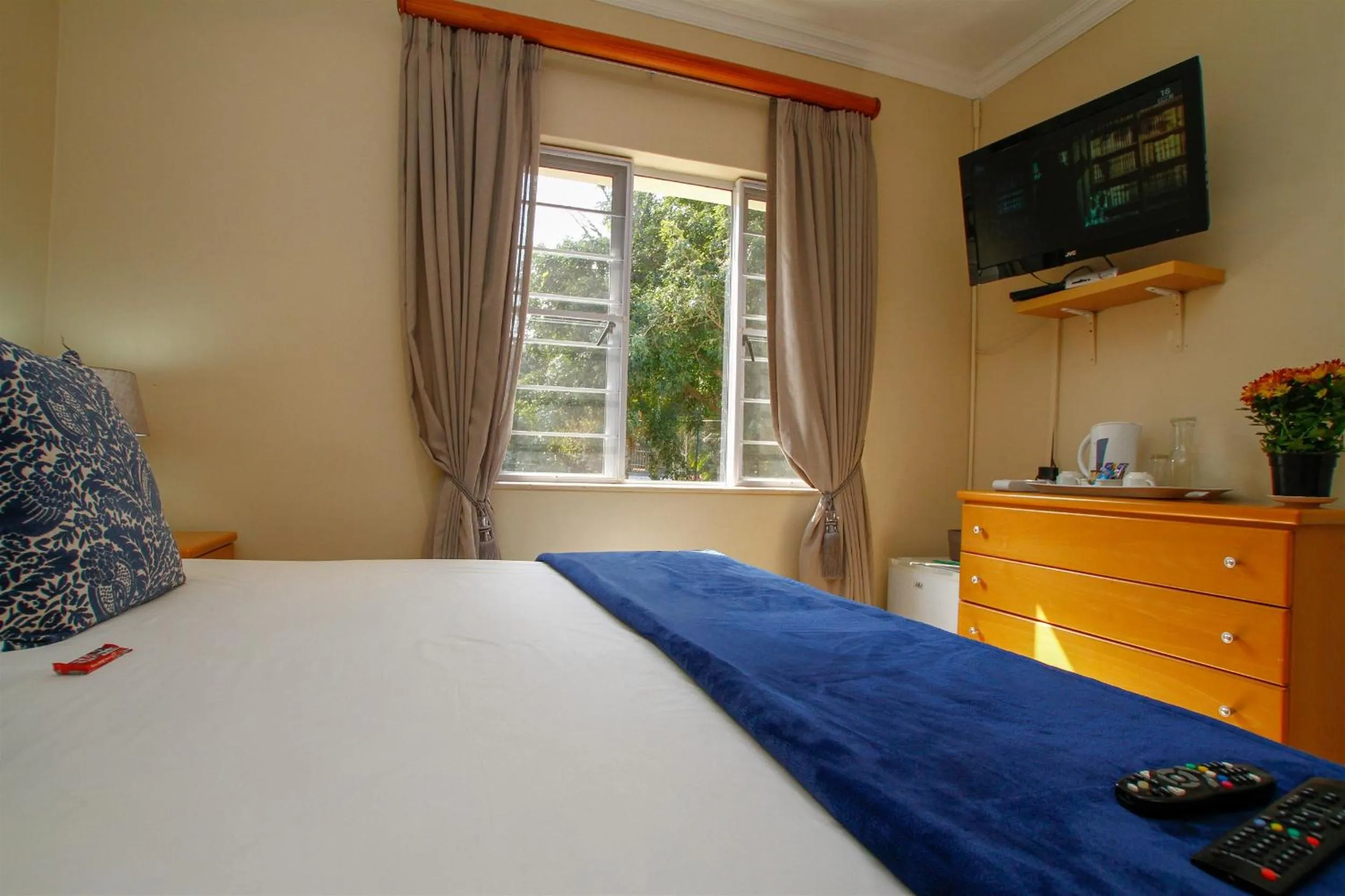 Bed in The Sandringham Bed & Breakfast and Self-Catering