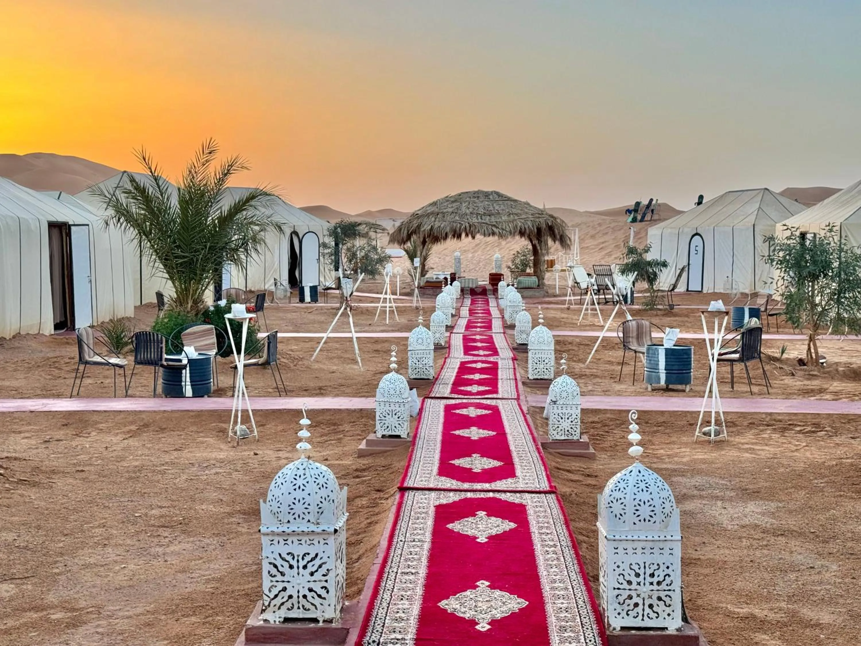 Merzouga Luxury Camp