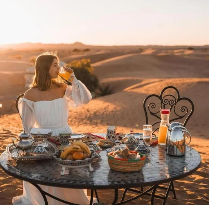 Merzouga Luxury Camp
