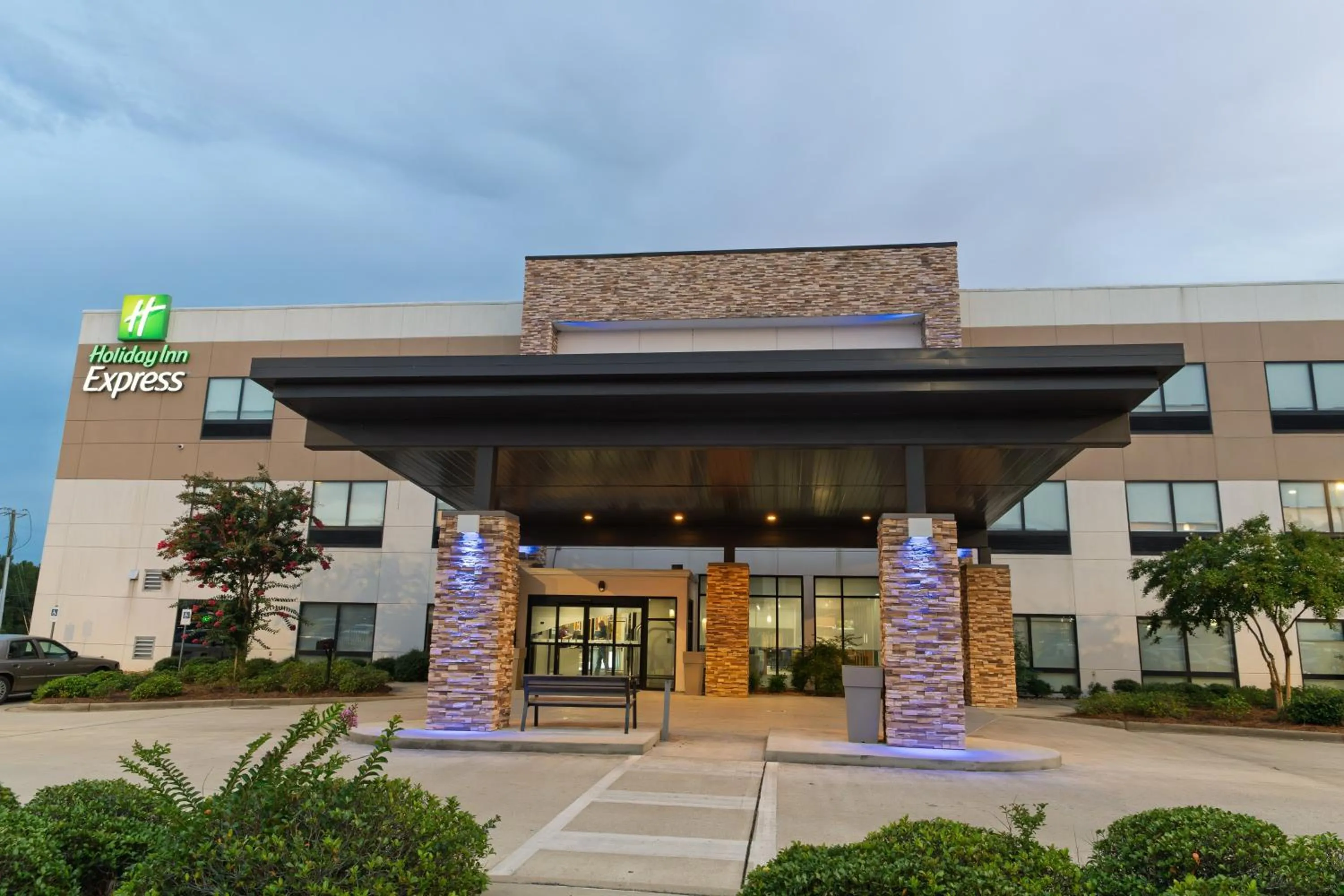 Property building in Holiday Inn Express Jasper by IHG