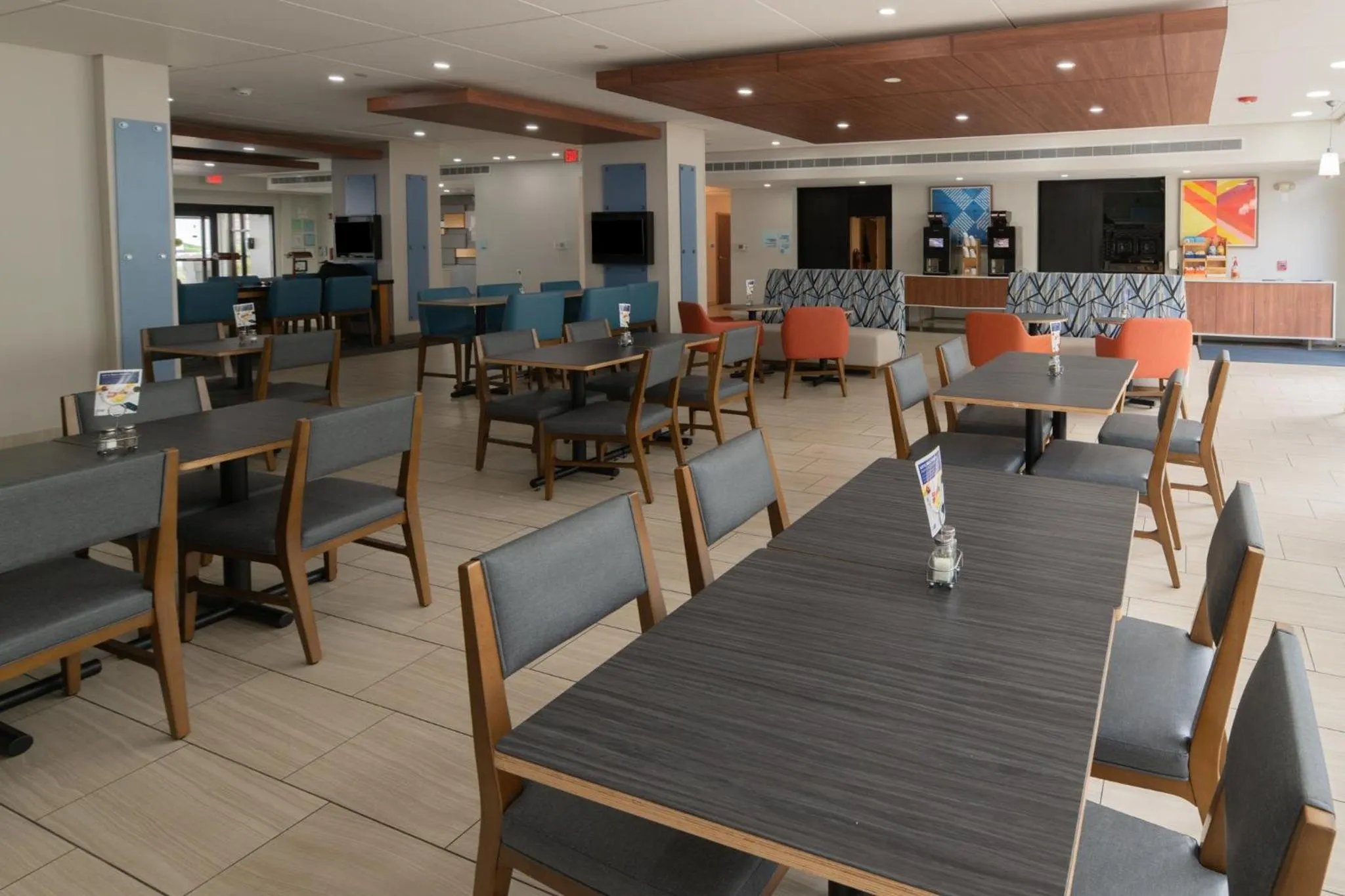 Restaurant/places to eat in Holiday Inn Express Jasper by IHG