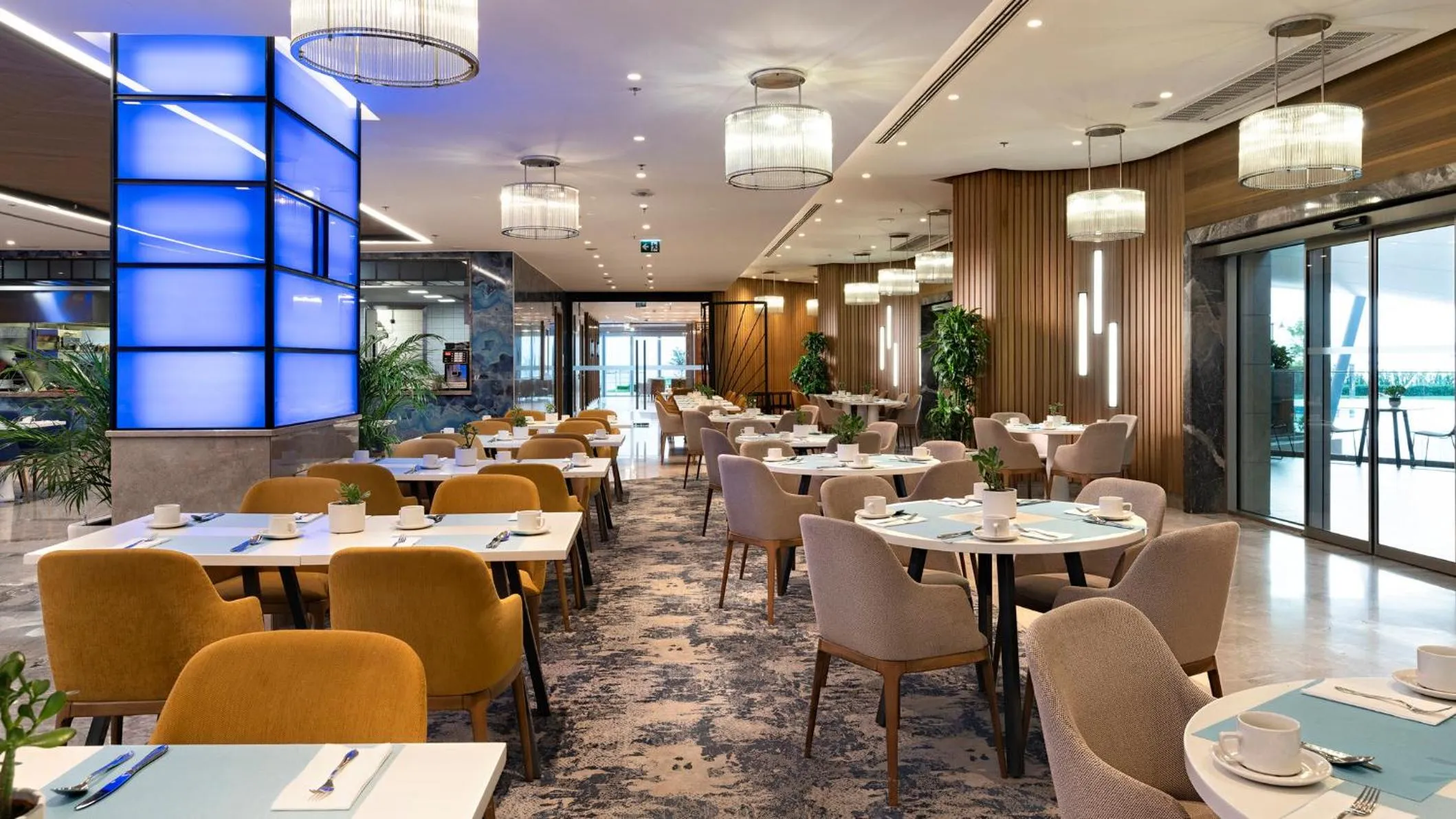 Restaurant/places to eat in Crowne Plaza Florya Istanbul by IHG