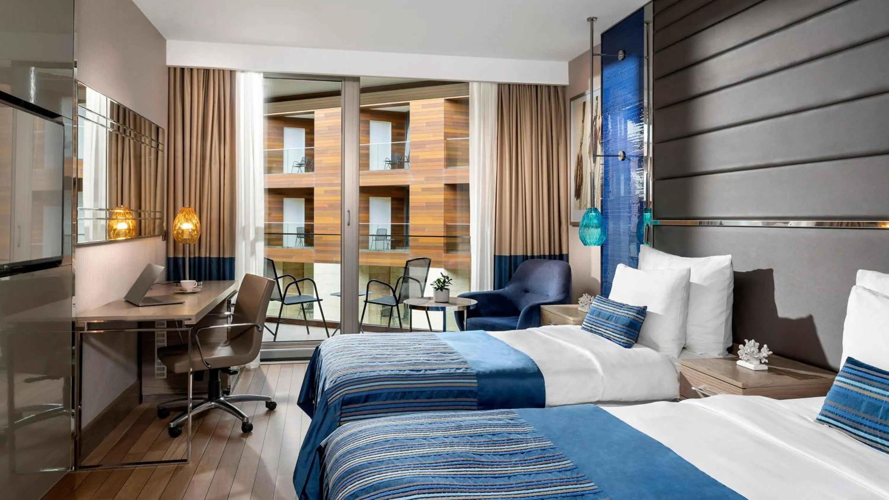 Photo of the whole room, Bed in Crowne Plaza Florya Istanbul by IHG