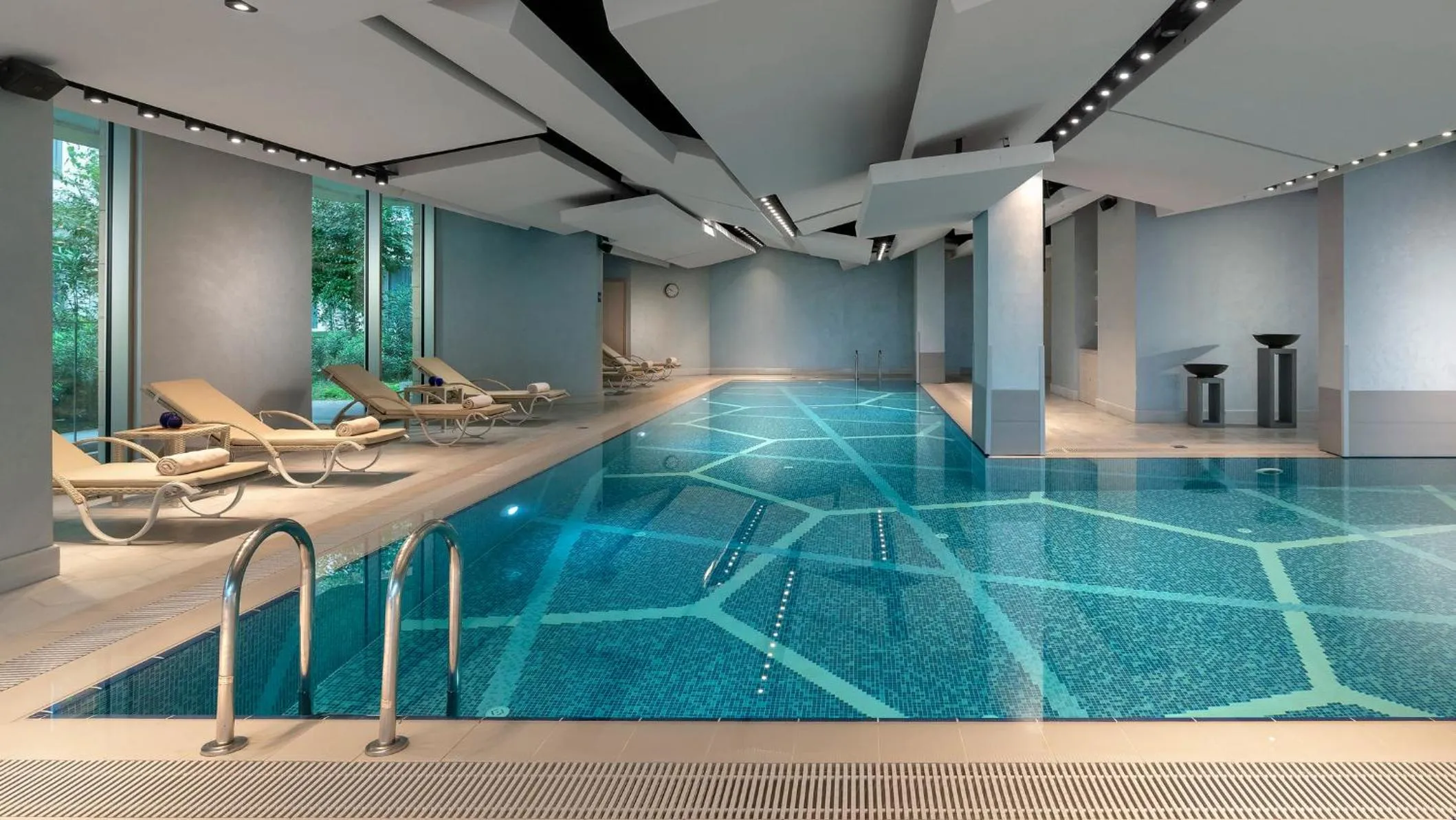 Swimming pool in Crowne Plaza Florya Istanbul by IHG