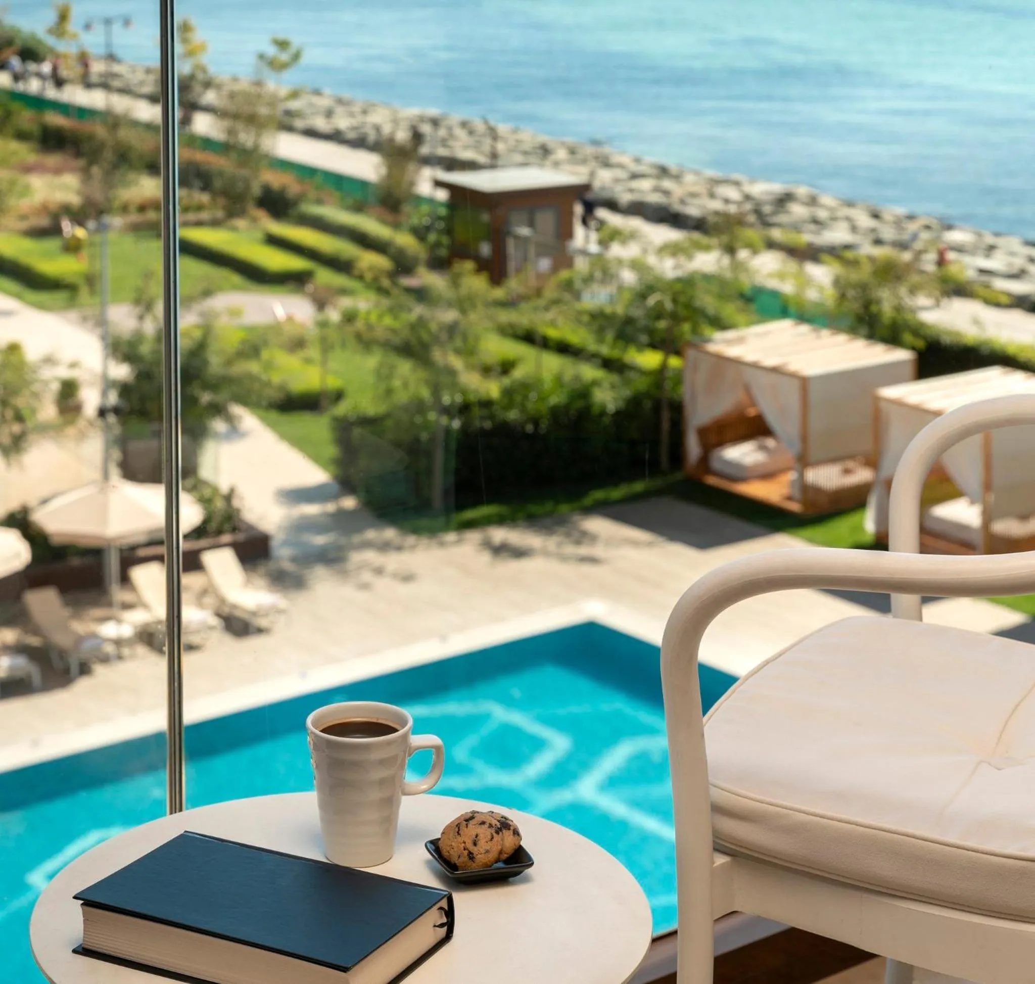 Swimming pool in Crowne Plaza Florya Istanbul by IHG