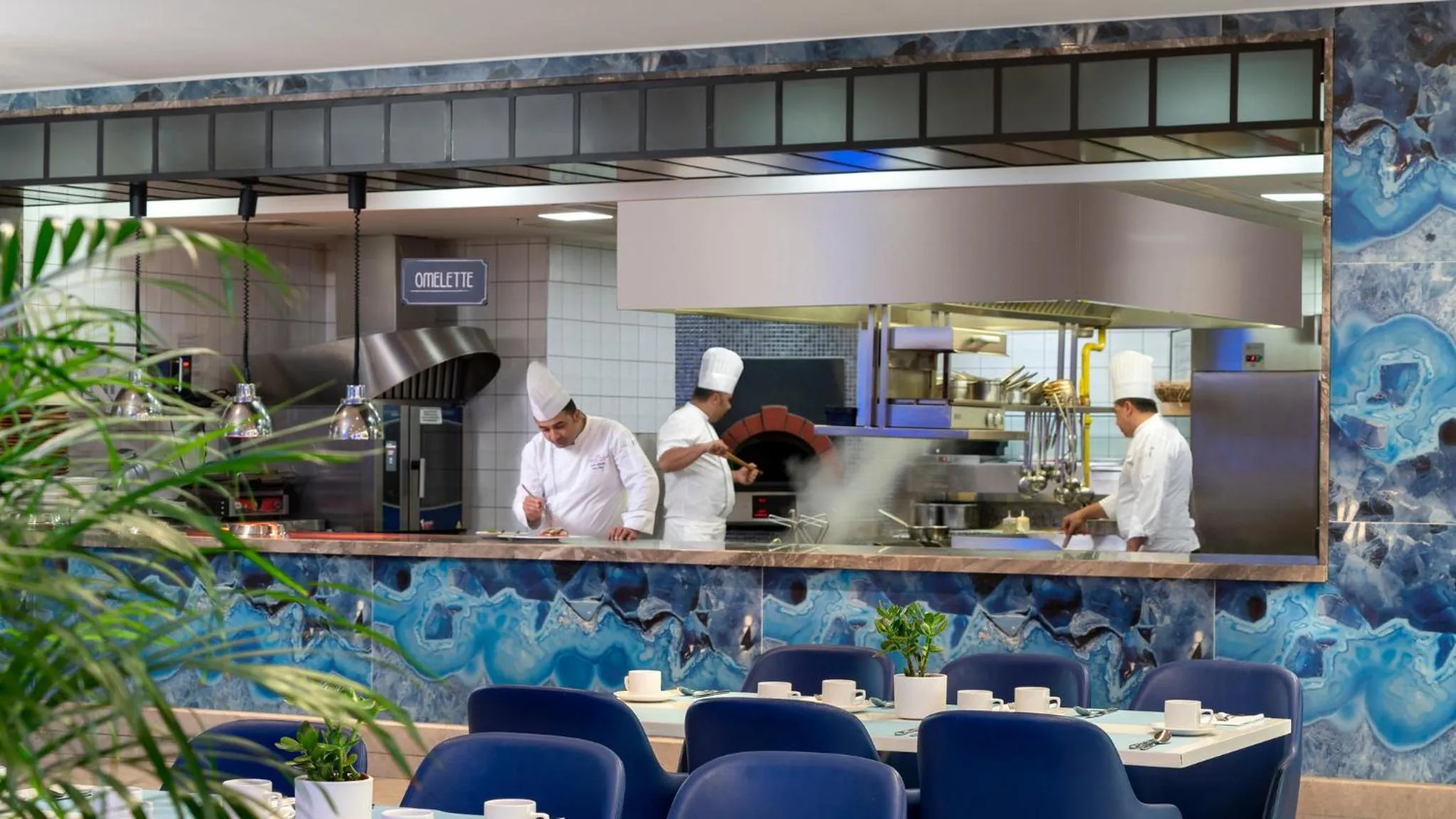 Restaurant/places to eat in Crowne Plaza Florya Istanbul by IHG