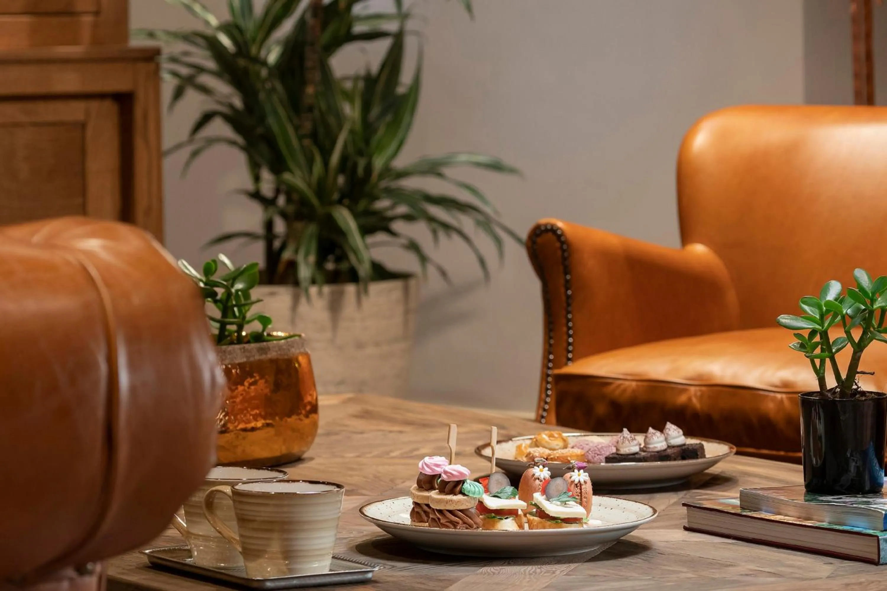 Lounge or bar in Crowne Plaza Florya Istanbul by IHG