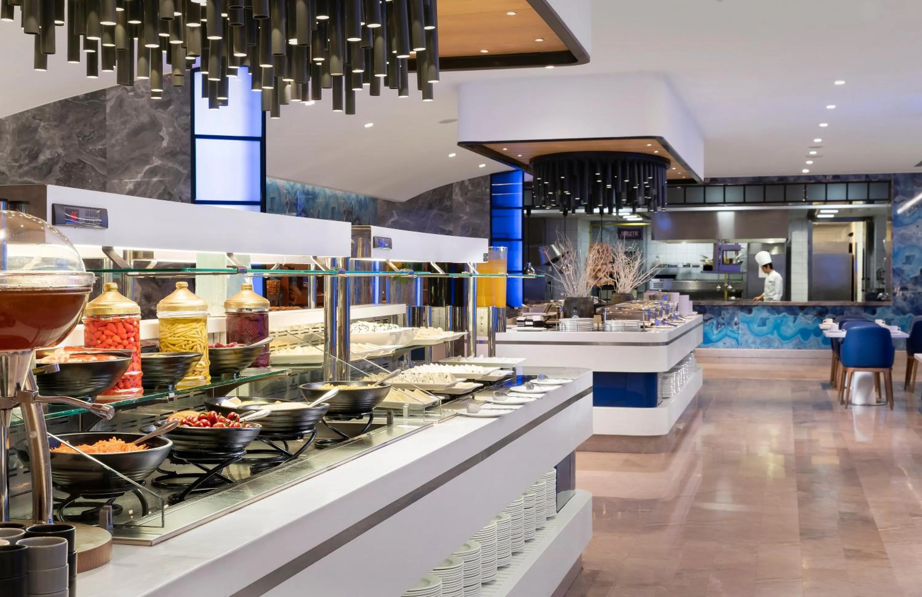 Restaurant/places to eat in Crowne Plaza Florya Istanbul by IHG