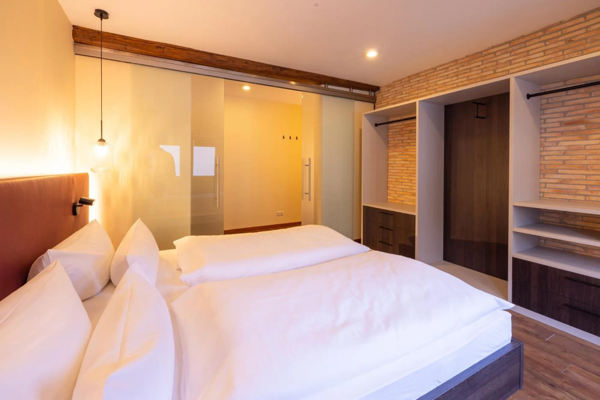 Photo of the whole room, Bed in Altstadthof Freinsheim