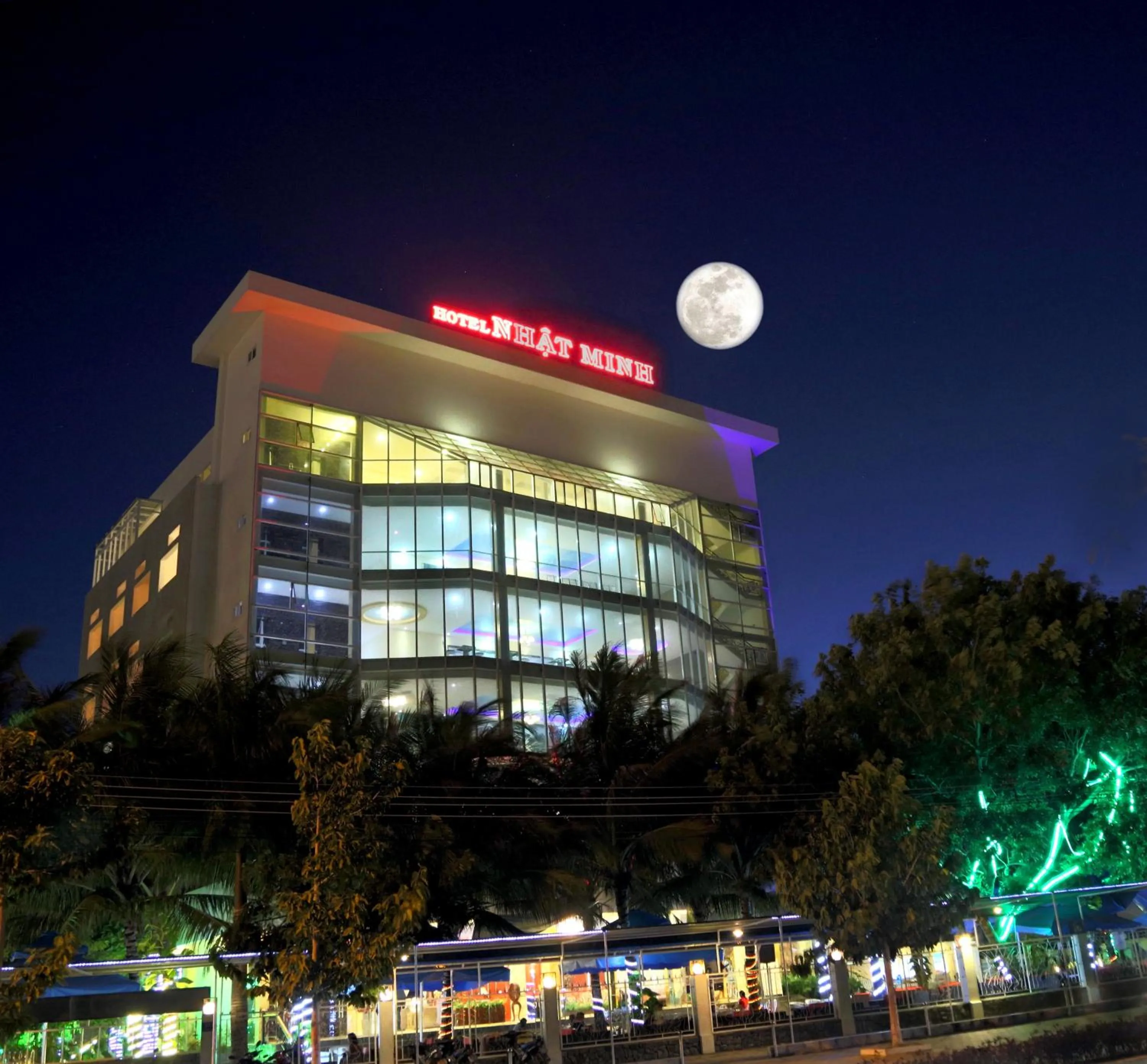 Facade/entrance in Nhat Minh Hotel