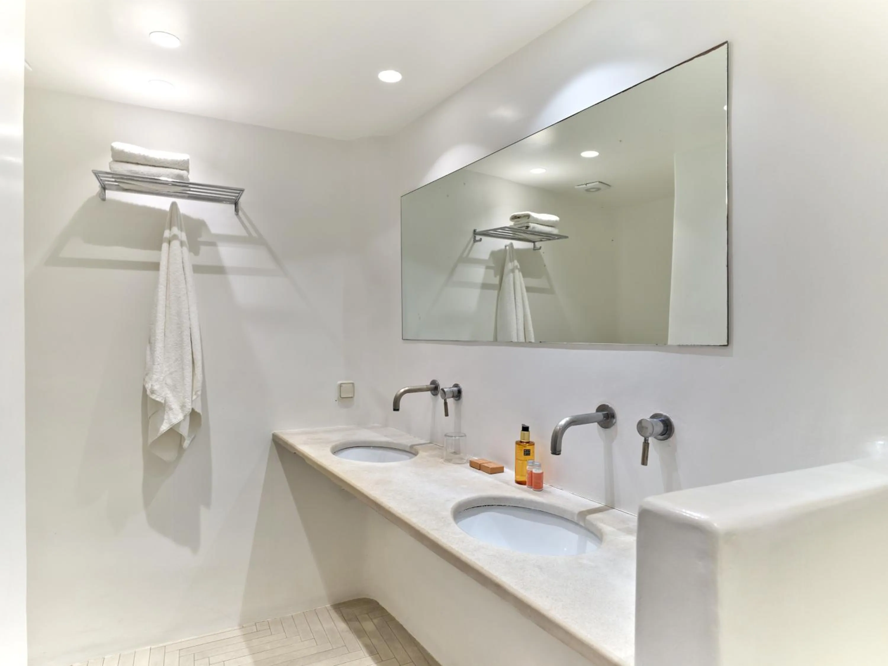 Bathroom in La Maison Kalogera