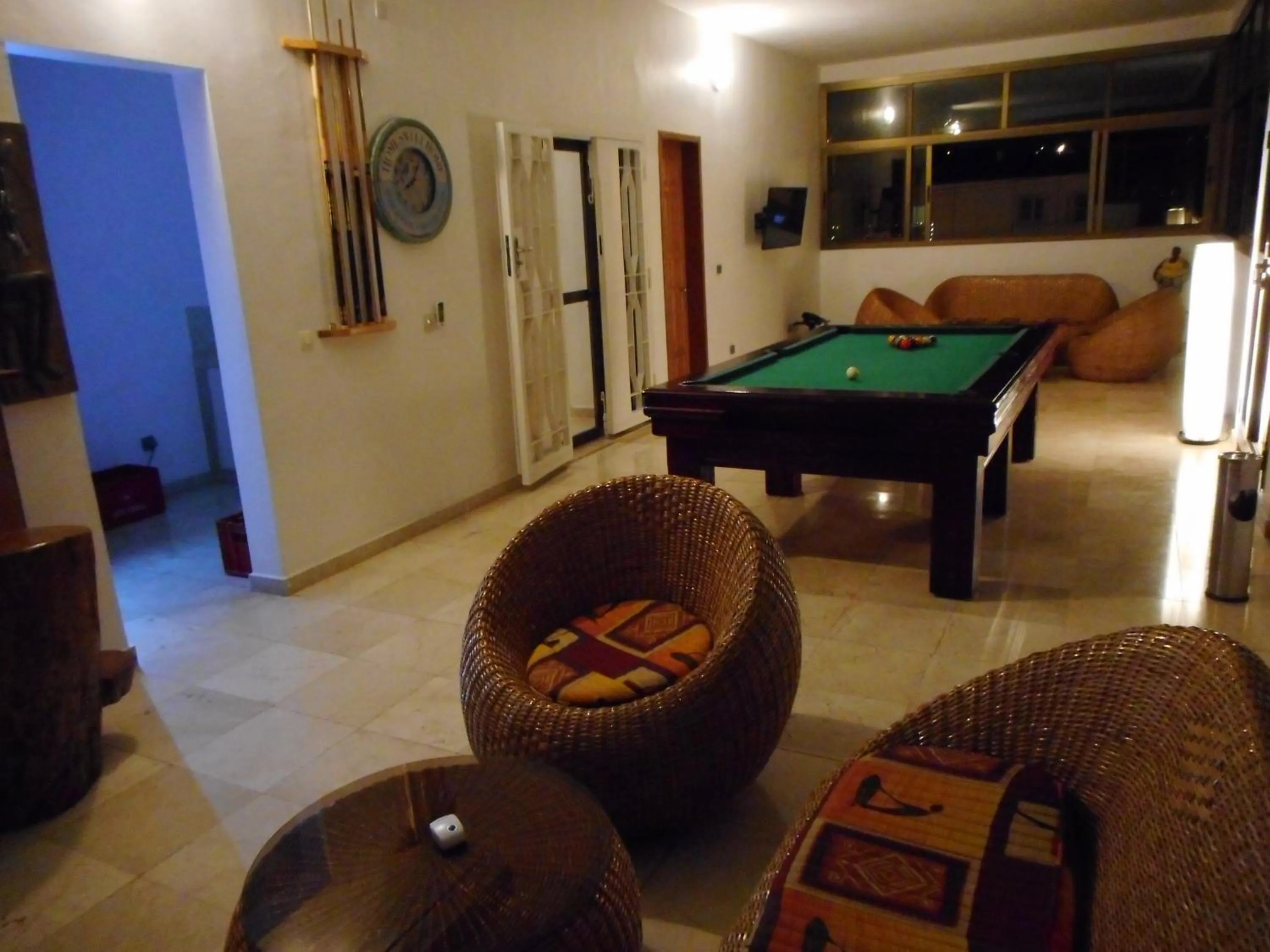 Billiard in Residence Helios