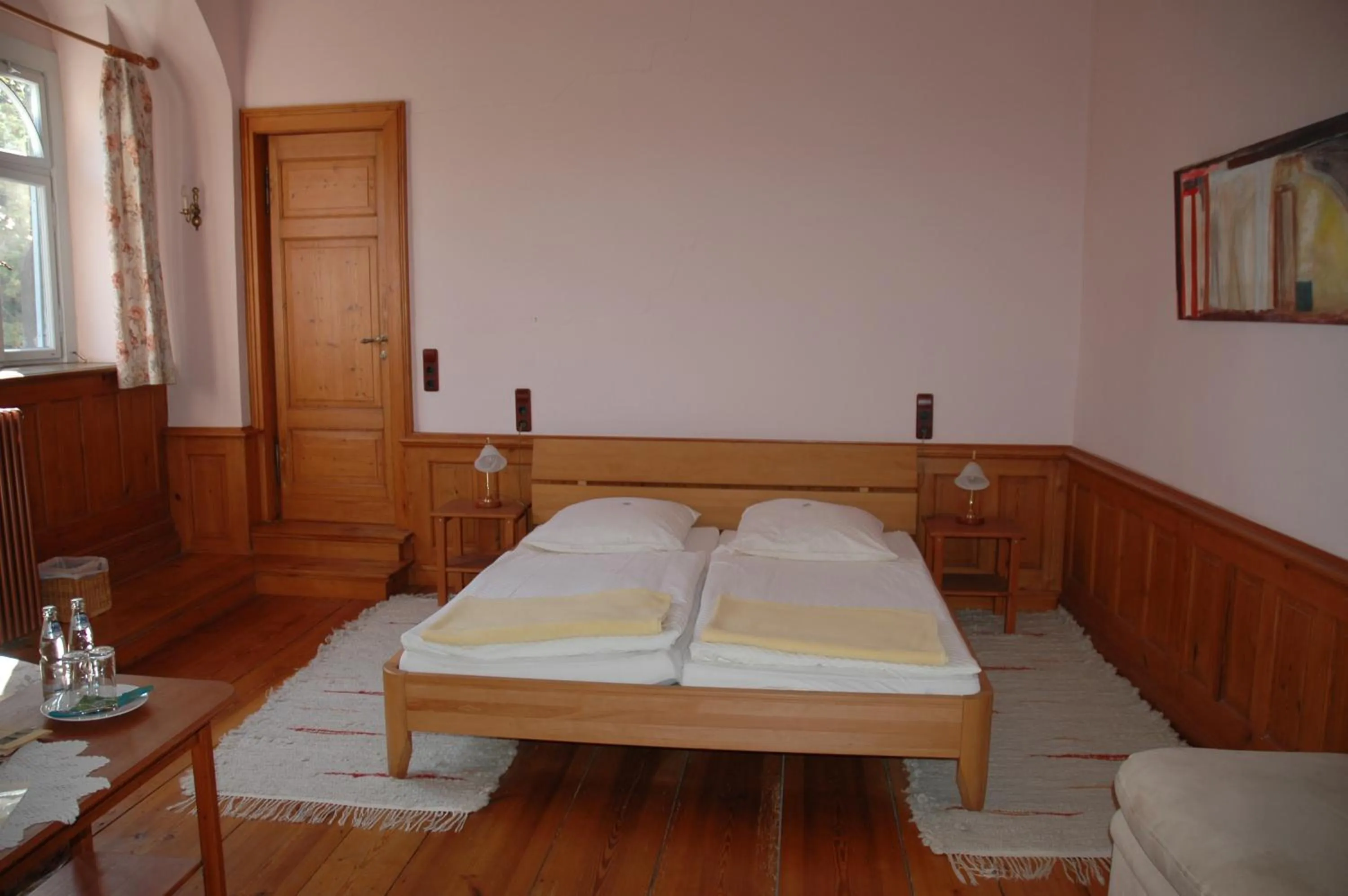 Bed in Schloss Herberge Hohenerxleben